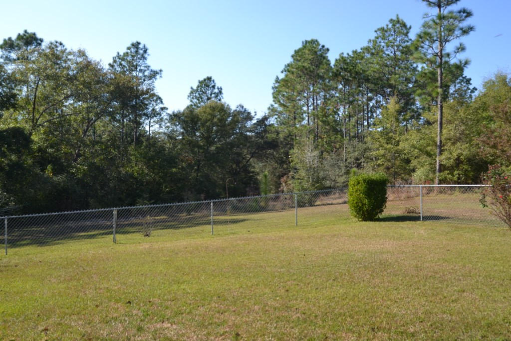 KENNEDY LAKE (UNRECORDED) - Residential