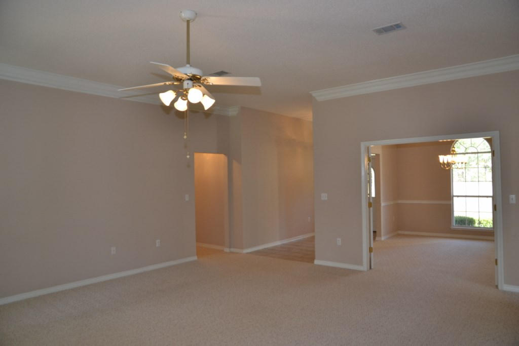 KENNEDY LAKE (UNRECORDED) - Residential