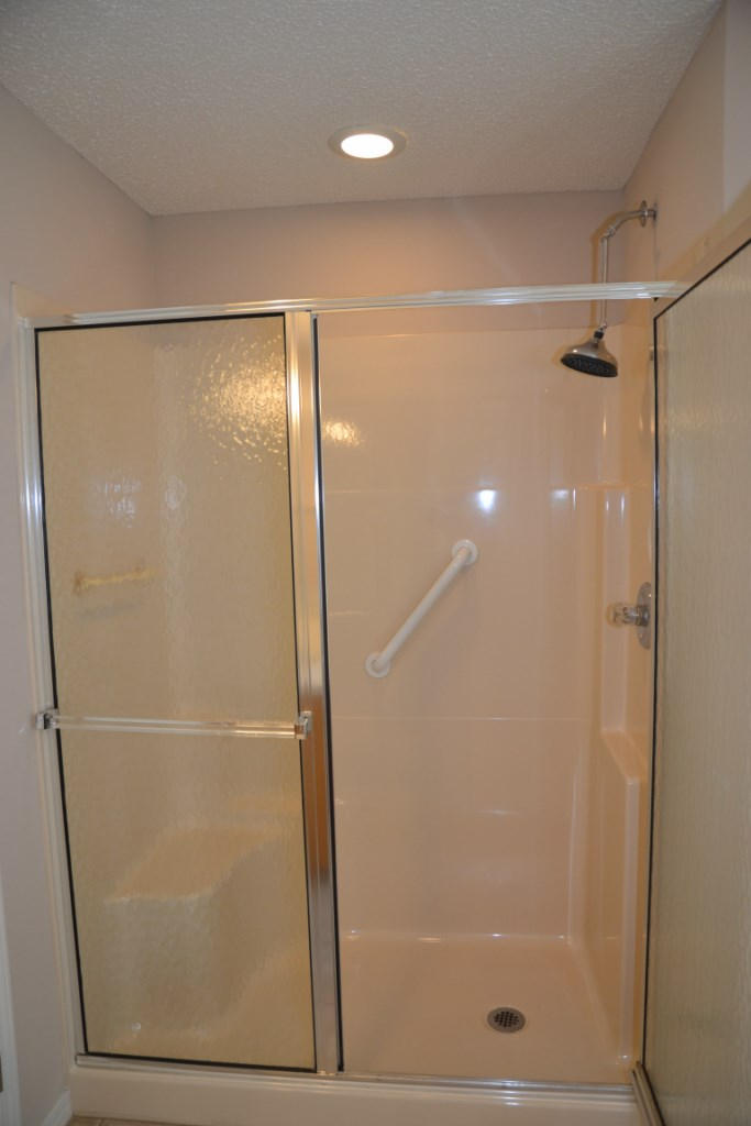 KENNEDY LAKE (UNRECORDED) - Residential