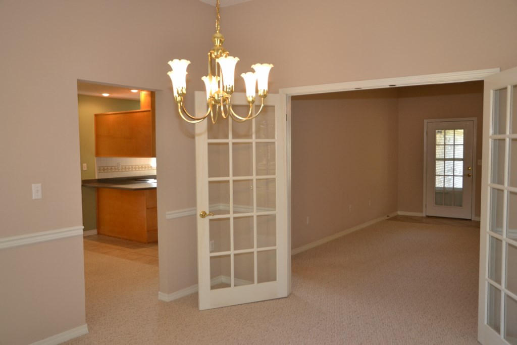 KENNEDY LAKE (UNRECORDED) - Residential