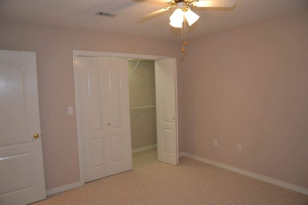 KENNEDY LAKE (UNRECORDED) - Residential