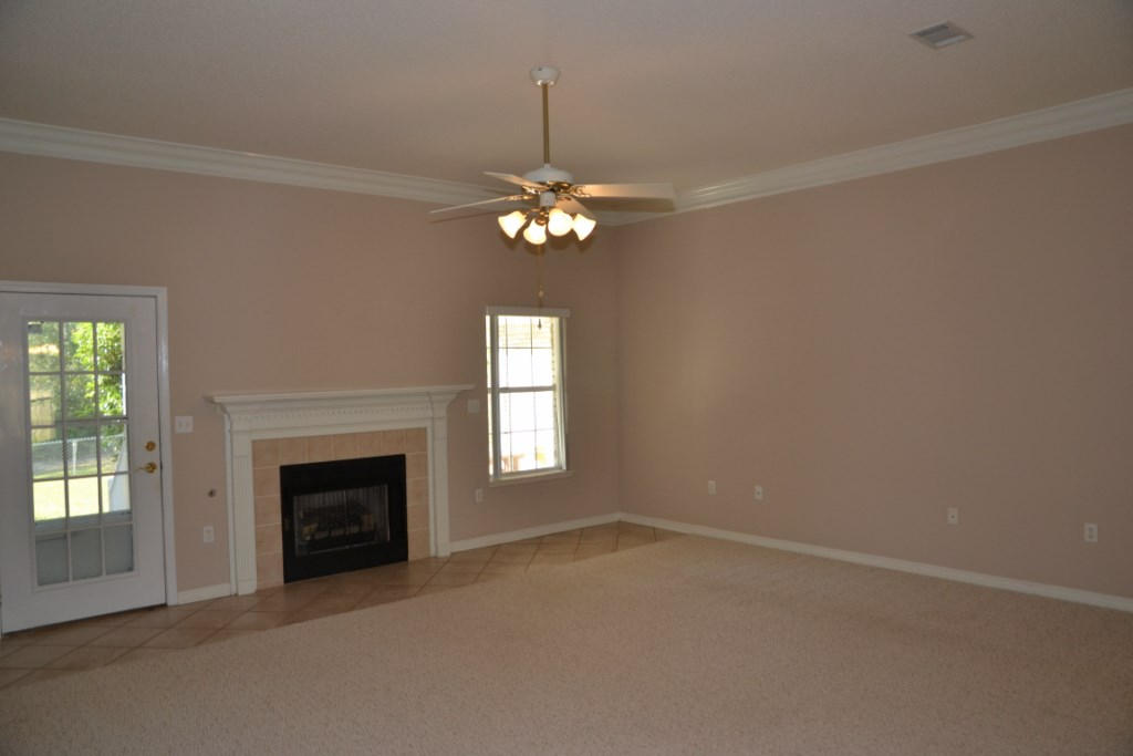 KENNEDY LAKE (UNRECORDED) - Residential