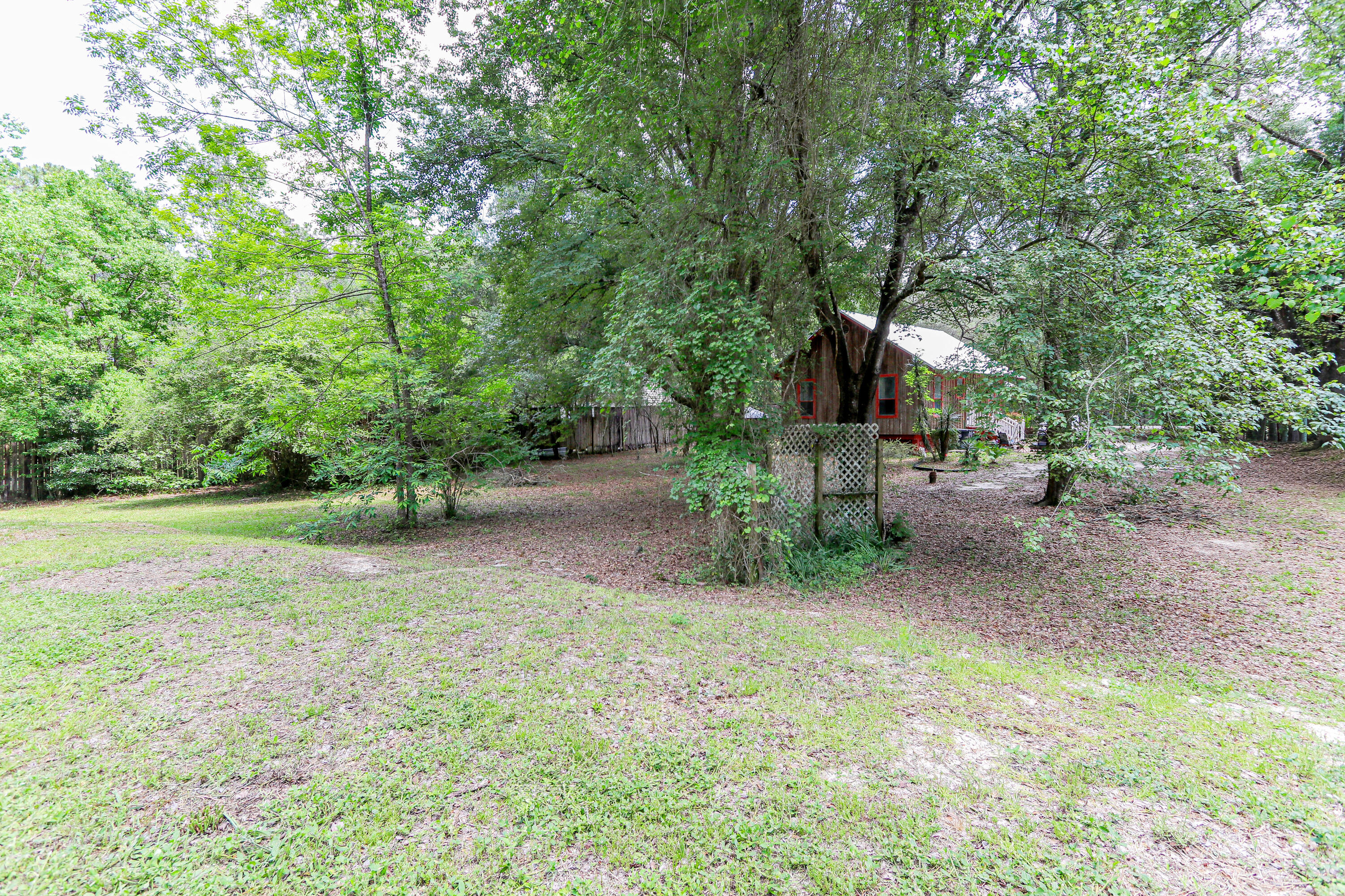 CREEKSIDE - Residential