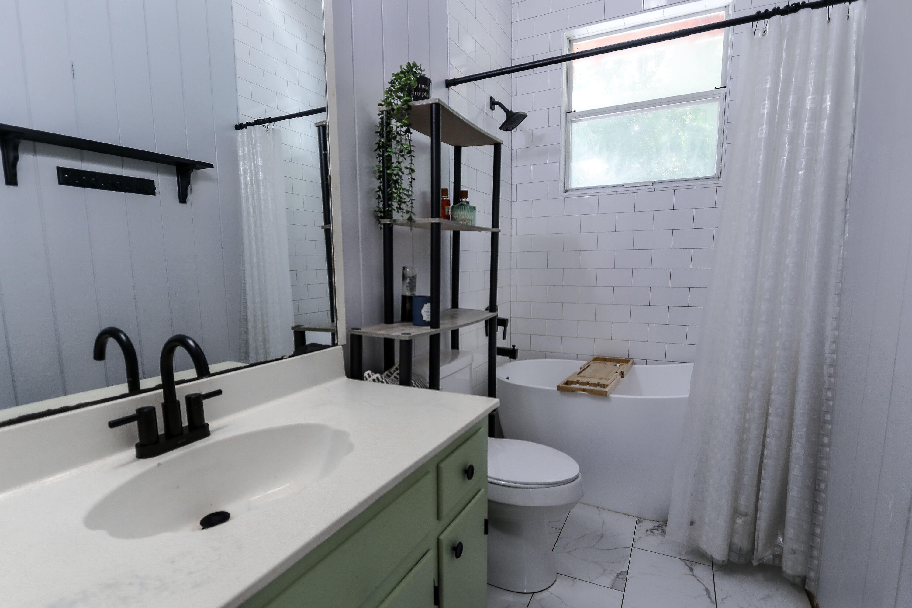 CREEKSIDE - Residential