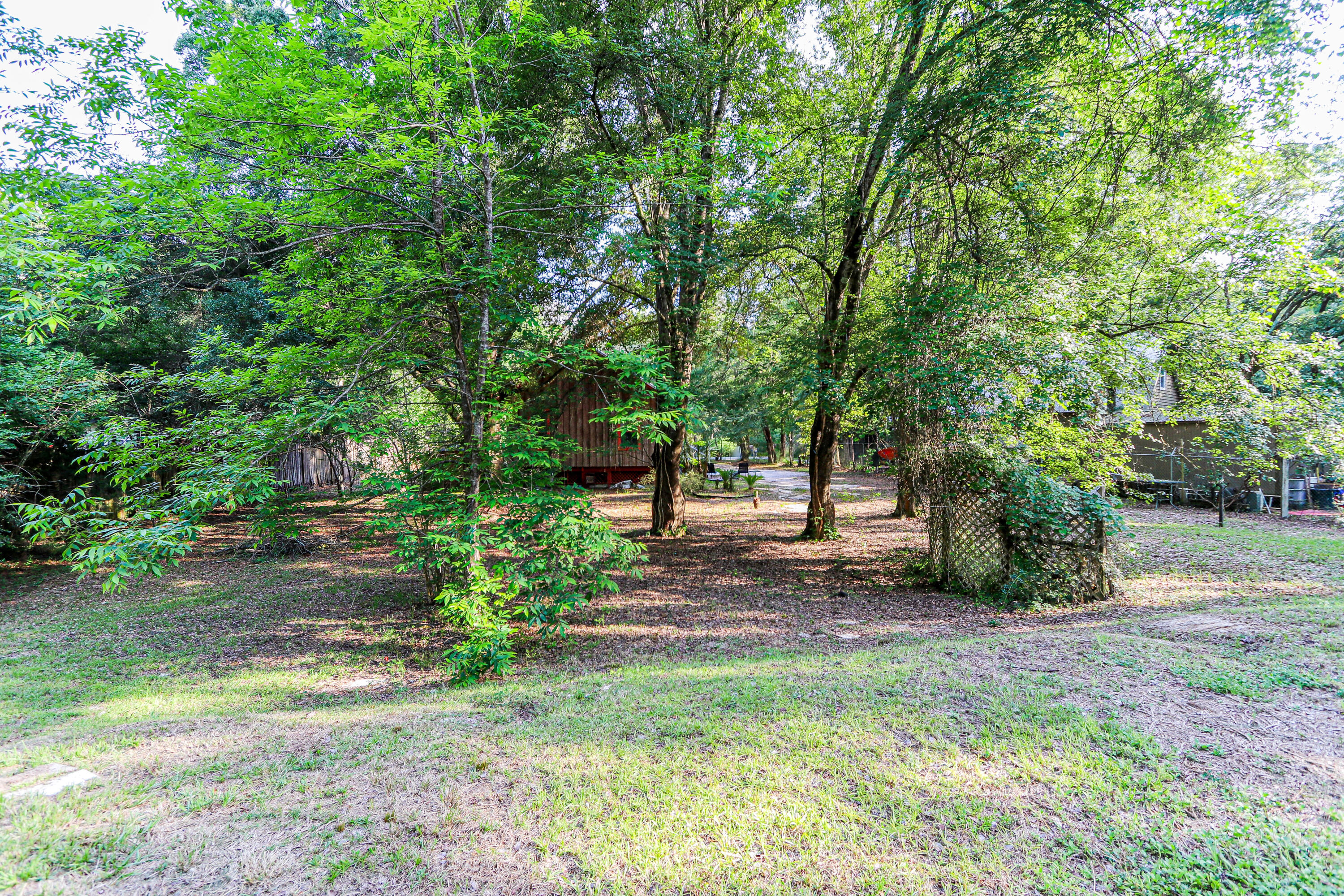 CREEKSIDE - Residential