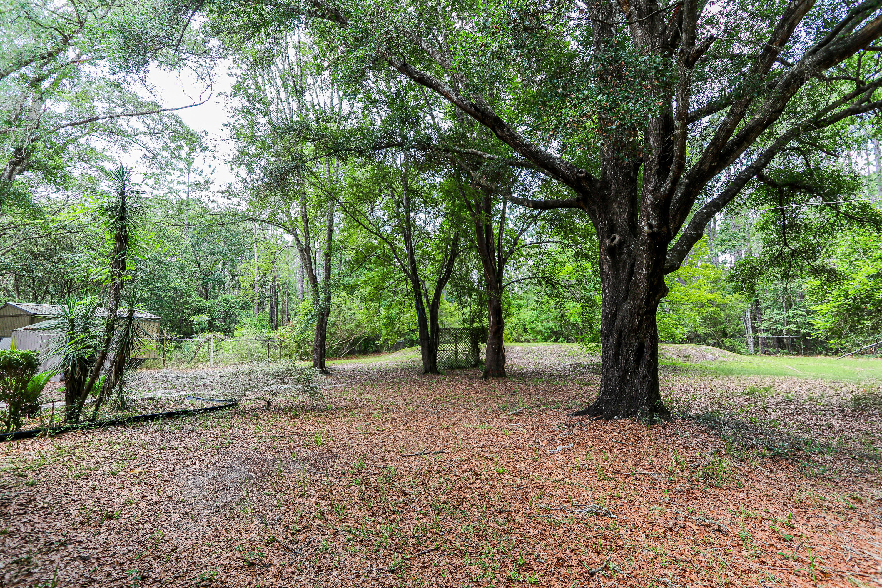 CREEKSIDE - Residential
