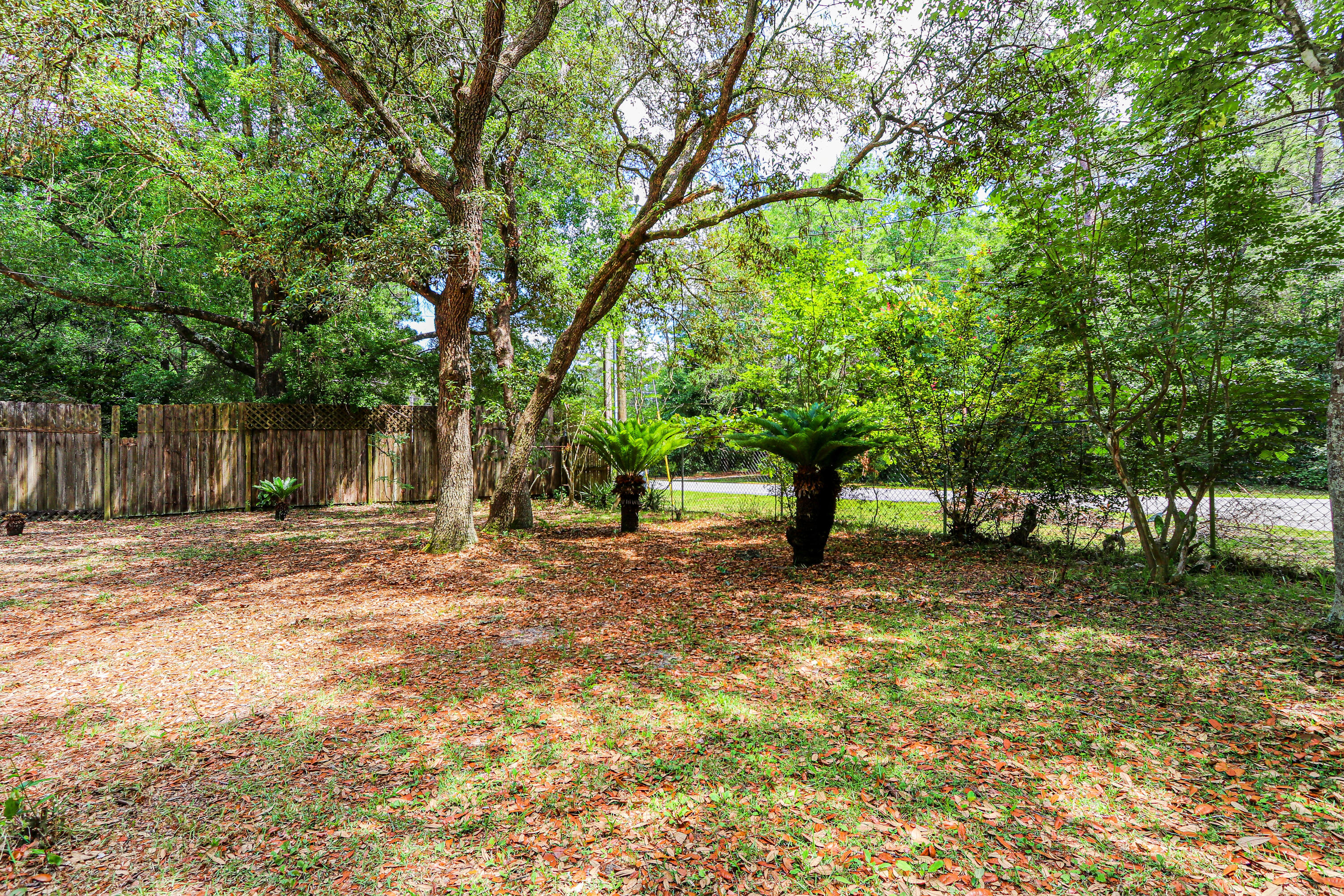 CREEKSIDE - Residential