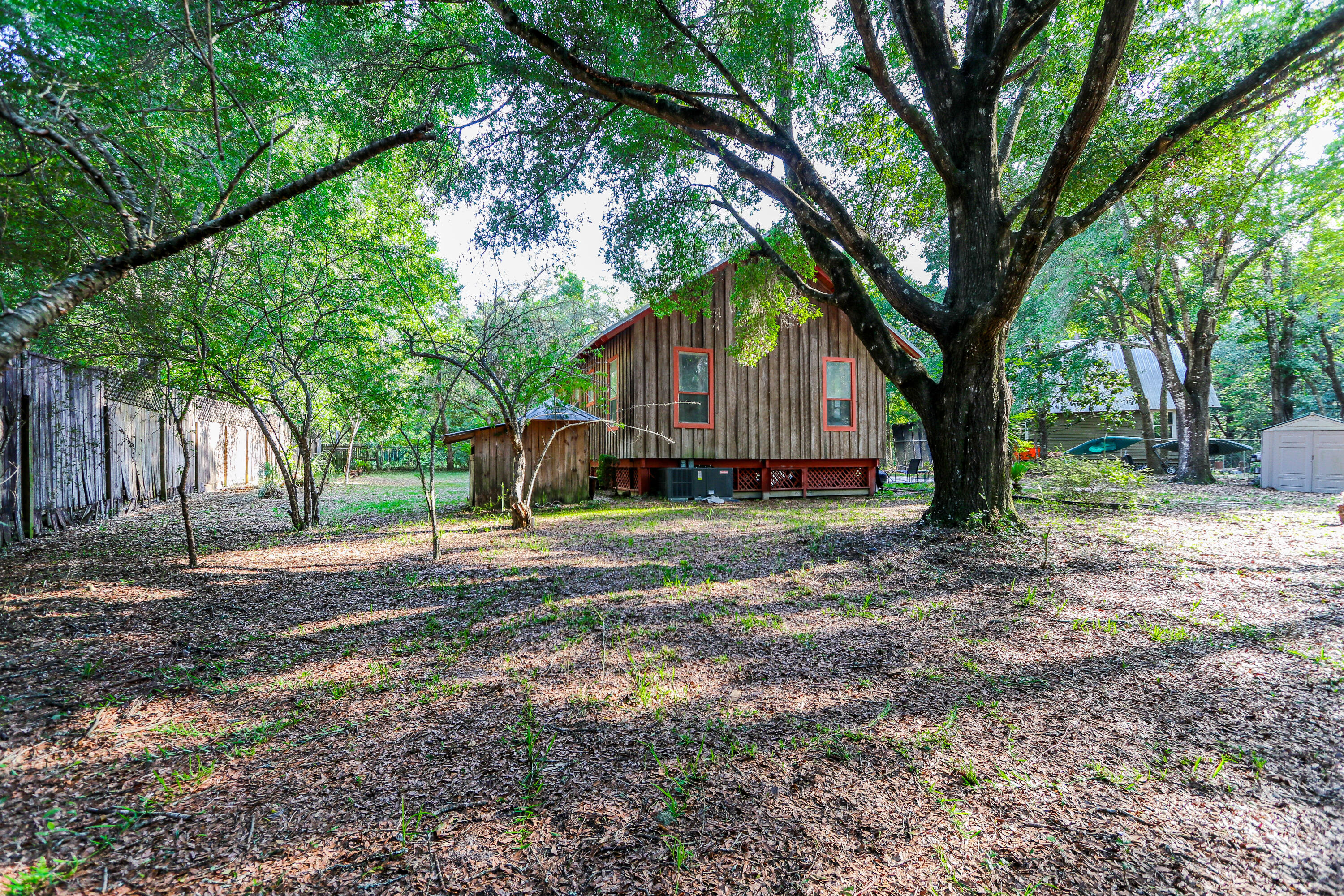 CREEKSIDE - Residential
