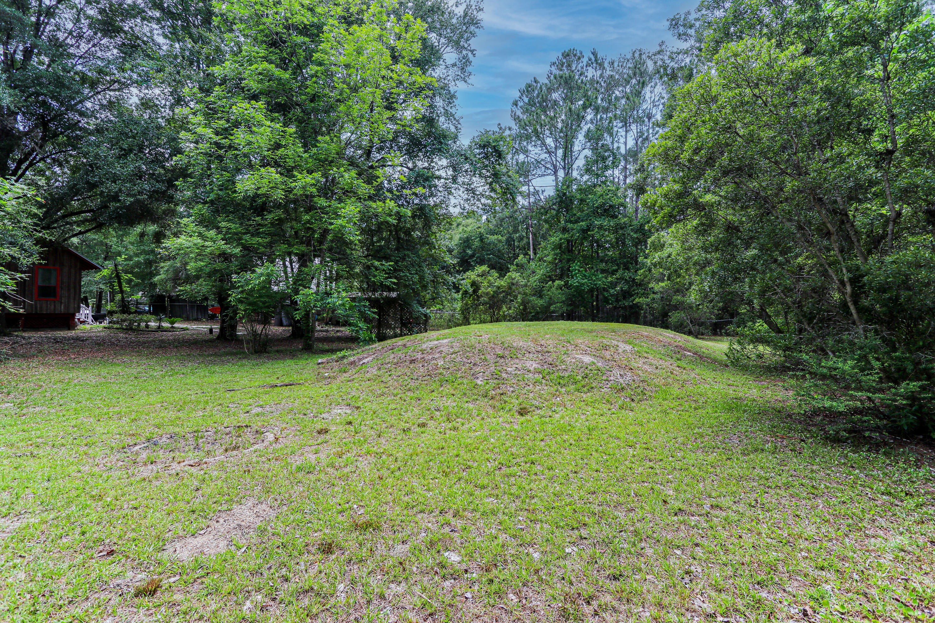 CREEKSIDE - Residential