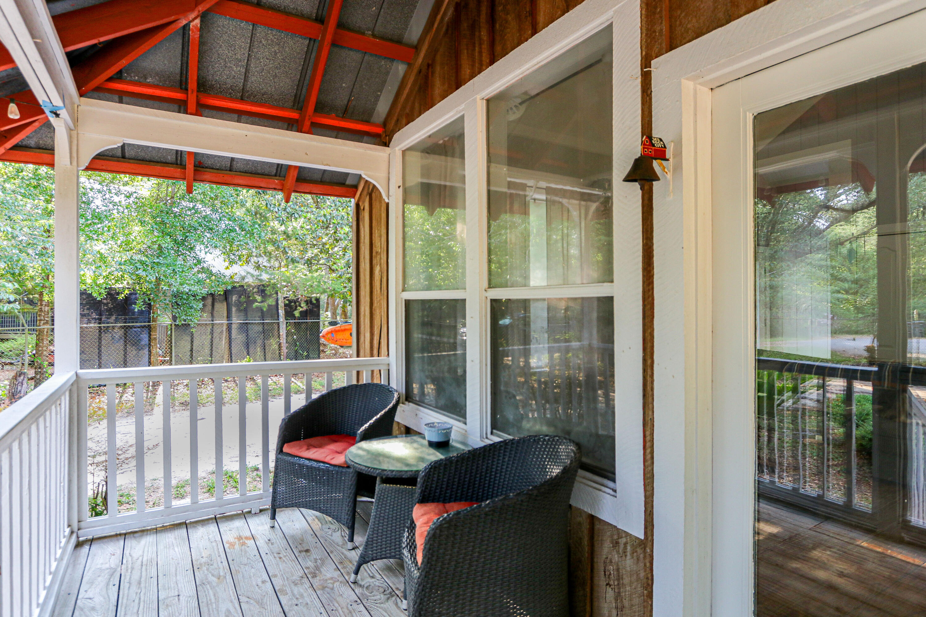CREEKSIDE - Residential