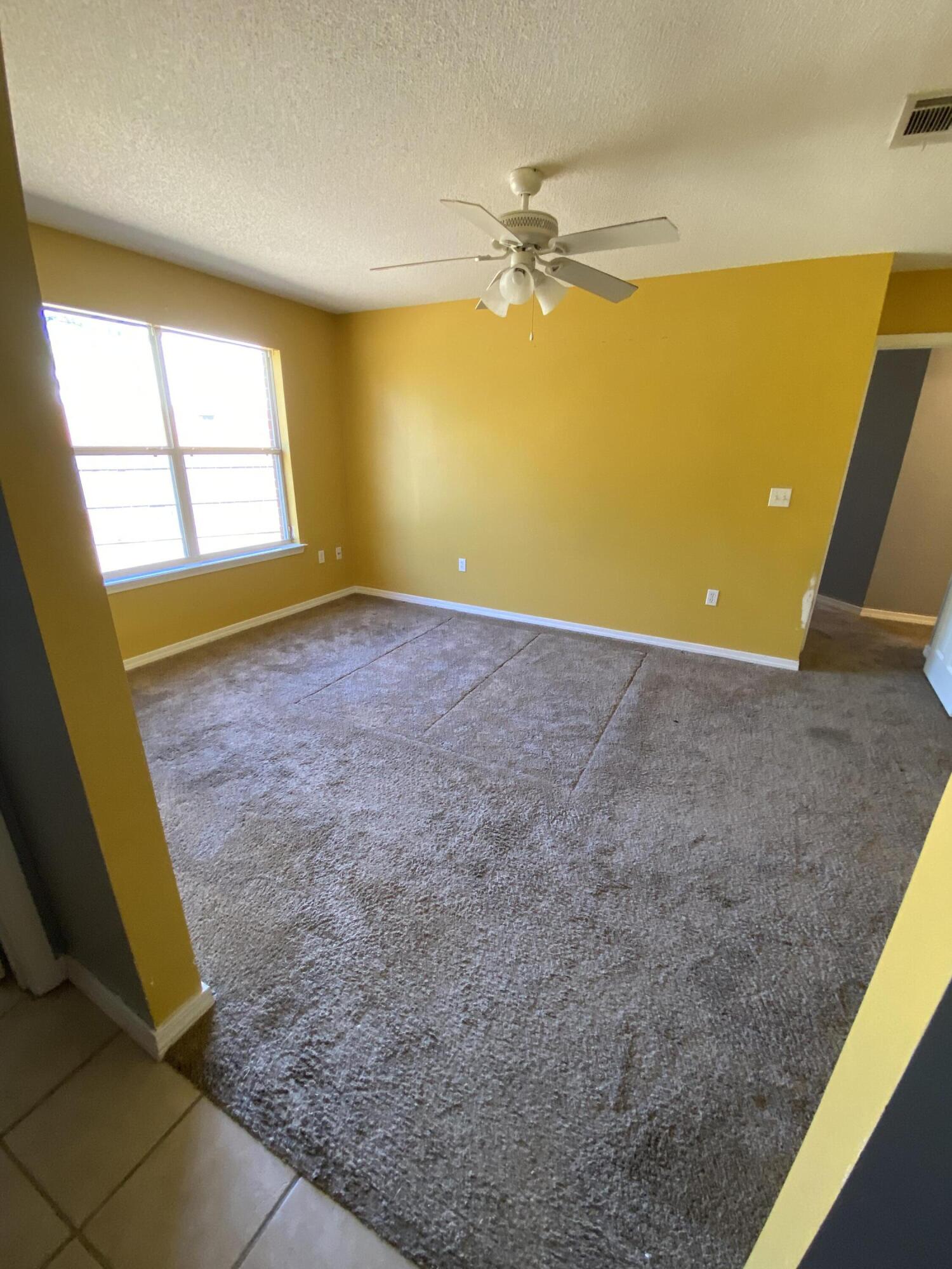 SKY RIDGE ESTATES 1ST ADD - Residential Lease