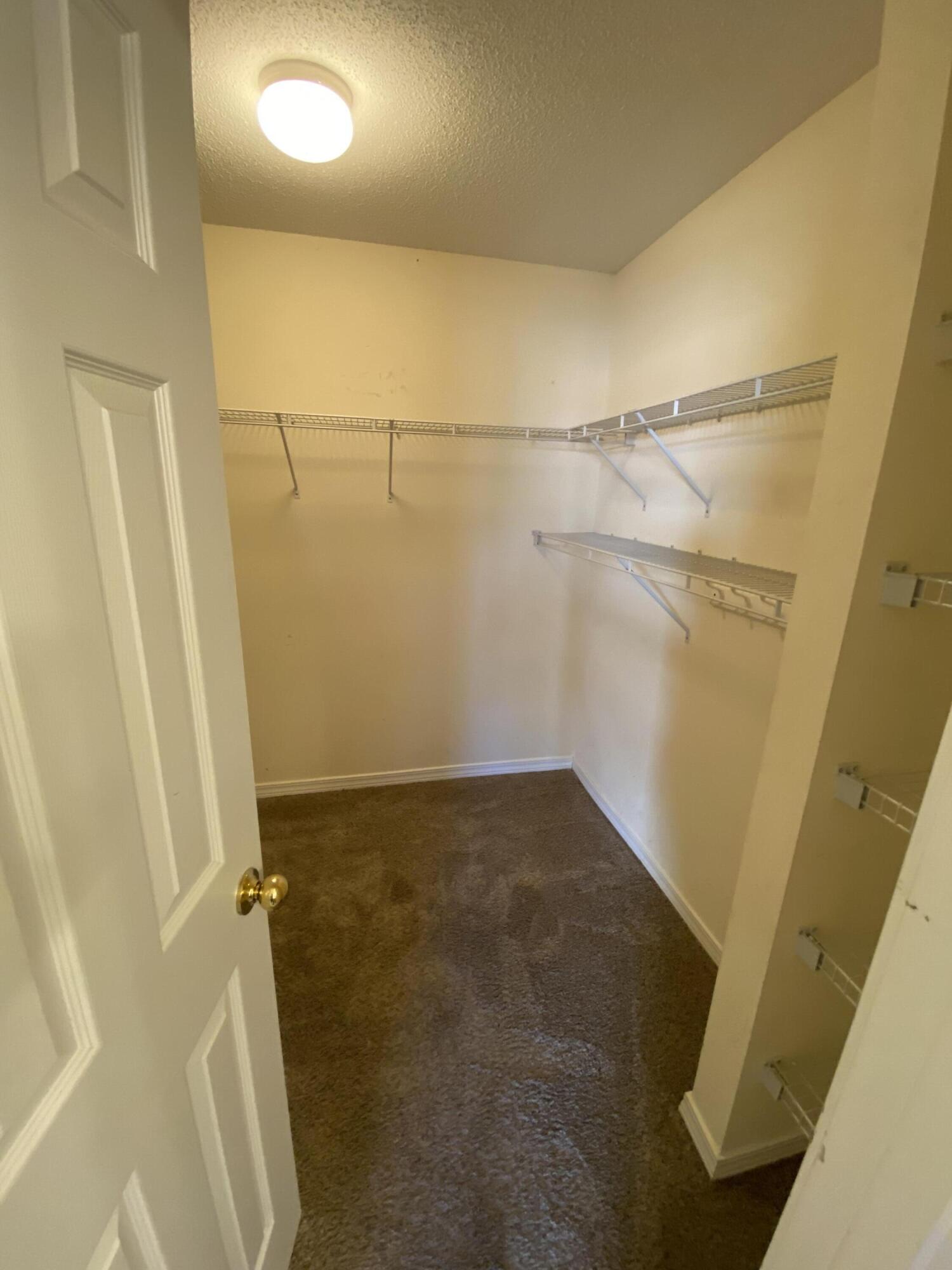 SKY RIDGE ESTATES 1ST ADD - Residential Lease