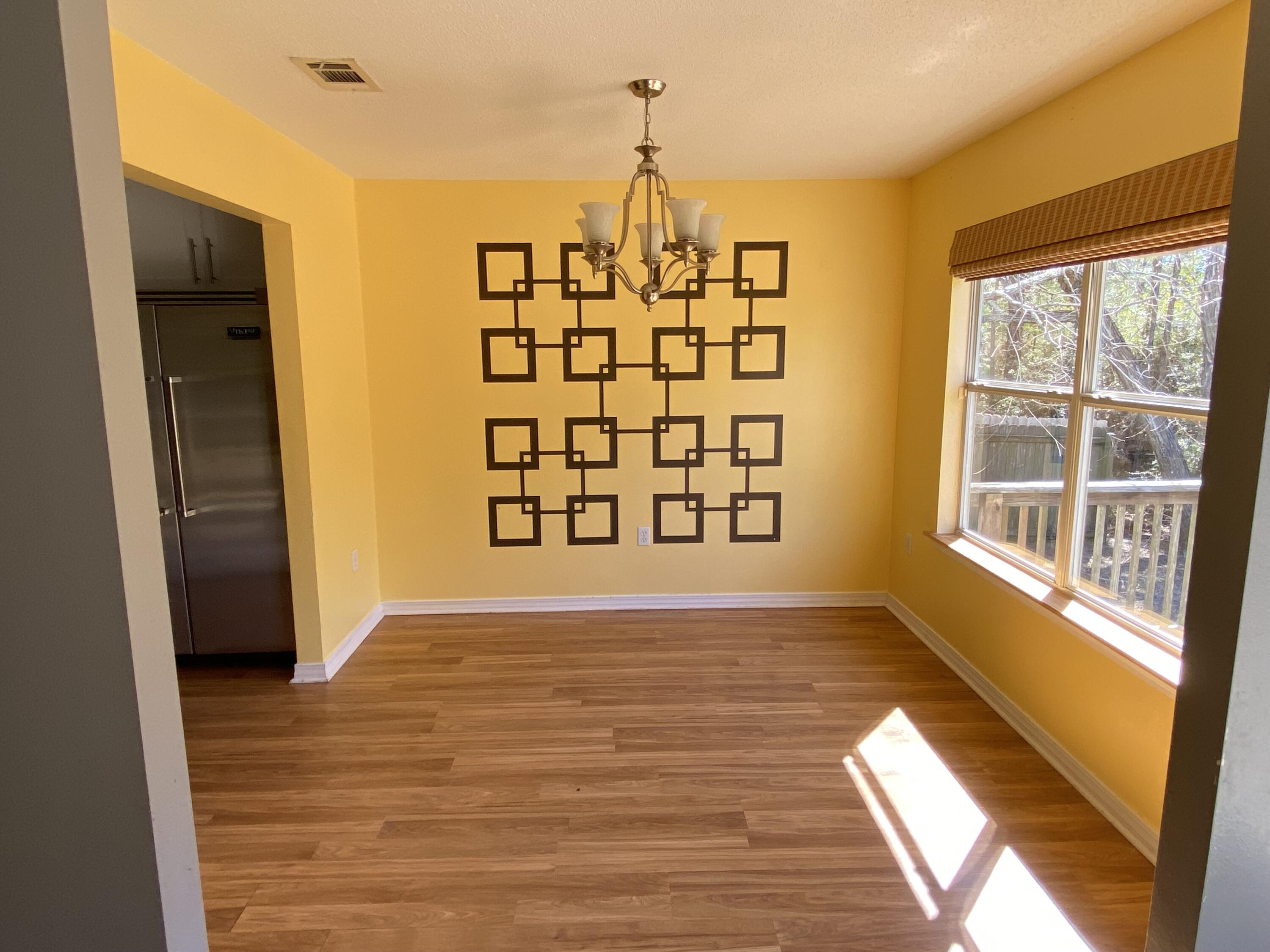 SKY RIDGE ESTATES 1ST ADD - Residential Lease