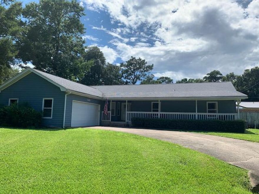 Fantastic location for this 3 bedroom 2 bath ranch style home.  Recently updated, eat in Kitchen with a large walk in pantry, stainless appliances, soft close cabinets, granite counter tops, undermount deep stainless sink. Open floor plan in living and dining area. Wood fireplace in the large bright and open great room.  LVP flooring in kitchen, dining, hallway and baths. Master bath completely remodeled with a walk in shower, double vanity sink, 2 walk in closets, linen closet and a WC. 2nd Bath has been completely remodeled. Loads of closet space throughout.  RV pad in back yard, enough space to add a pool should you desire.  This is a must see home!