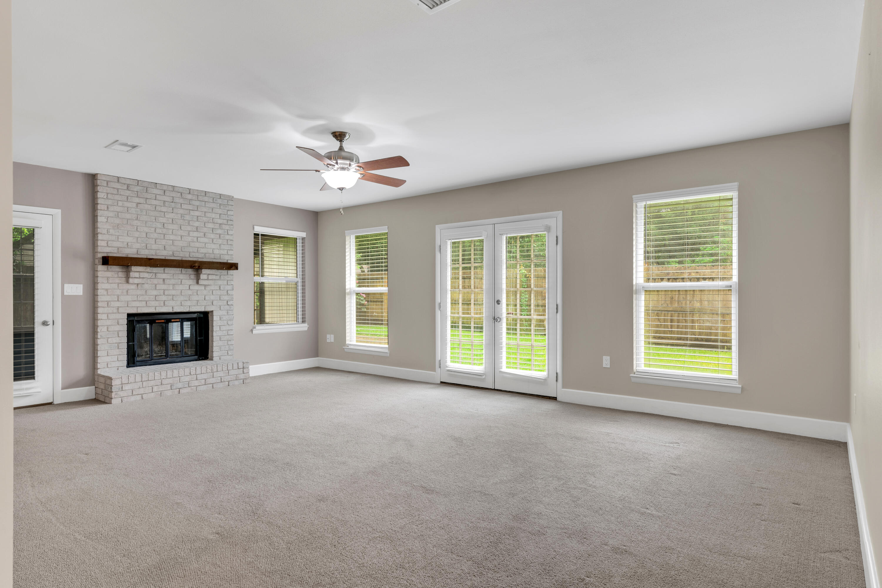 BRIARWOOD S/D - Residential