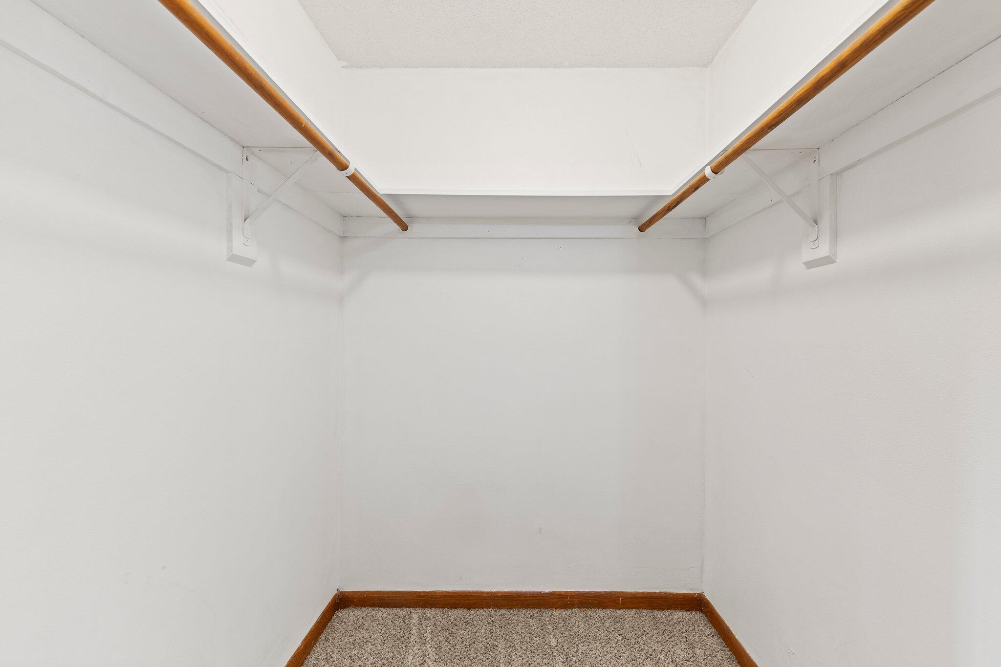 MINGER S/D - Residential Lease
