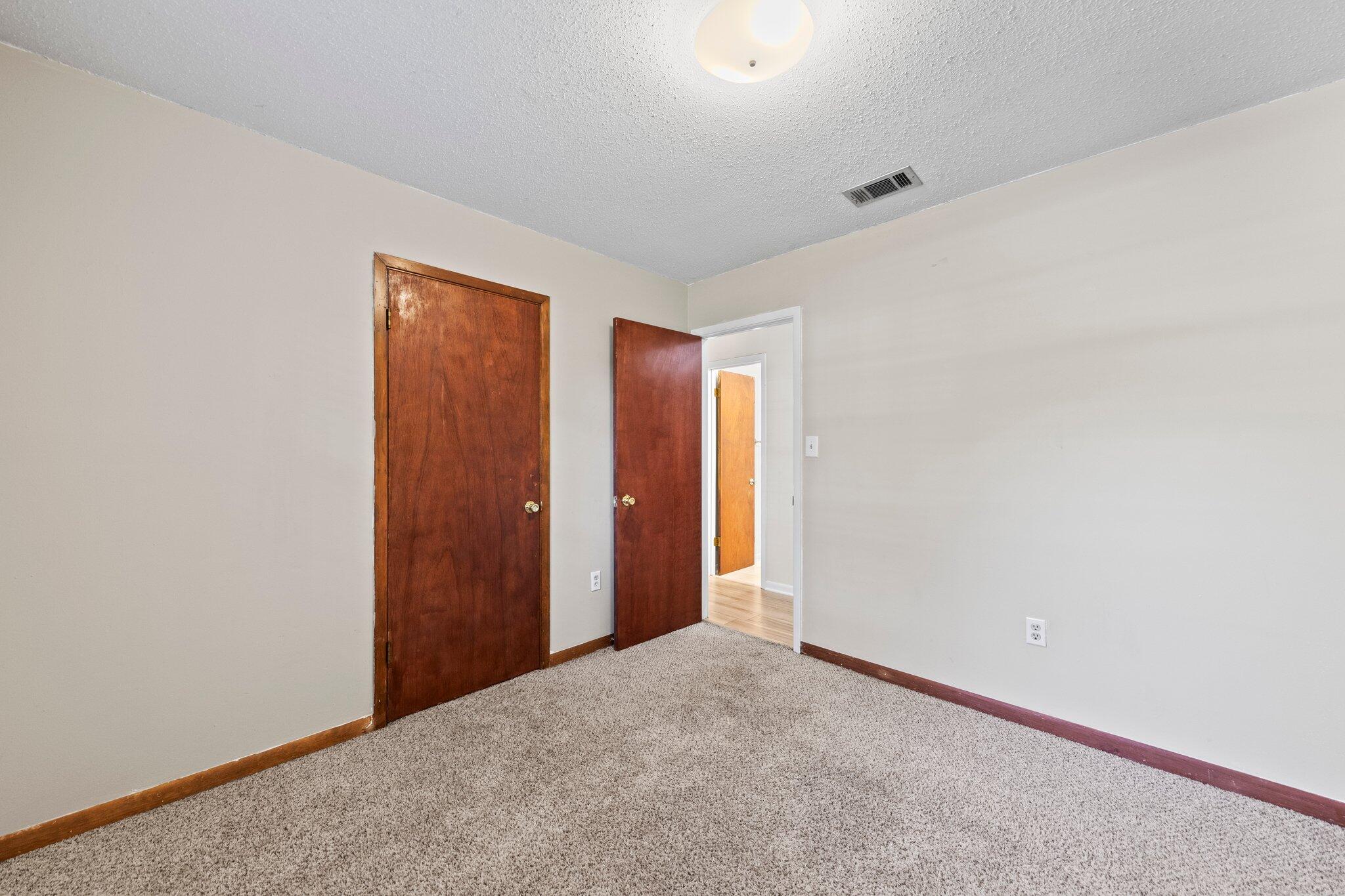 MINGER S/D - Residential Lease