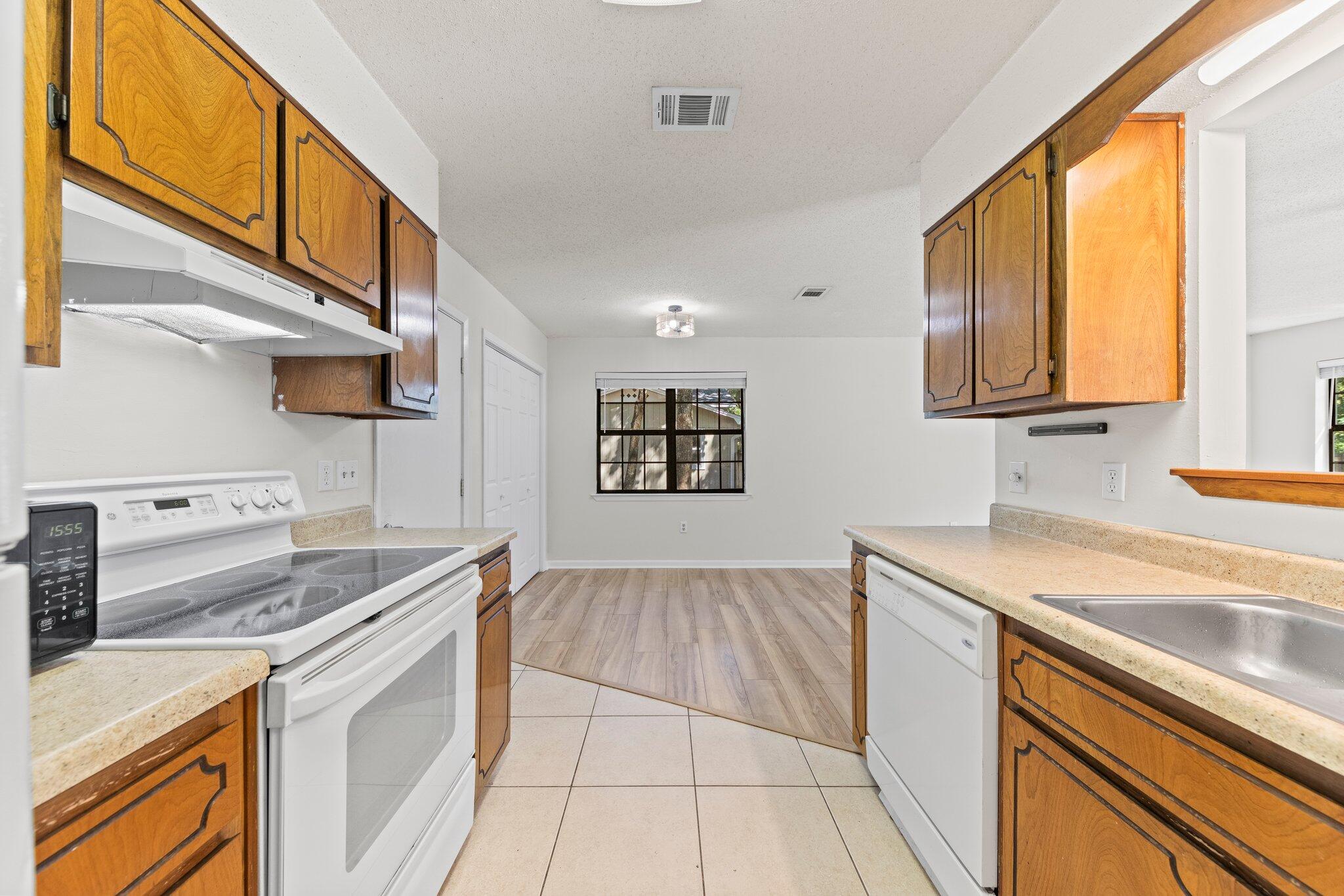 MINGER S/D - Residential Lease
