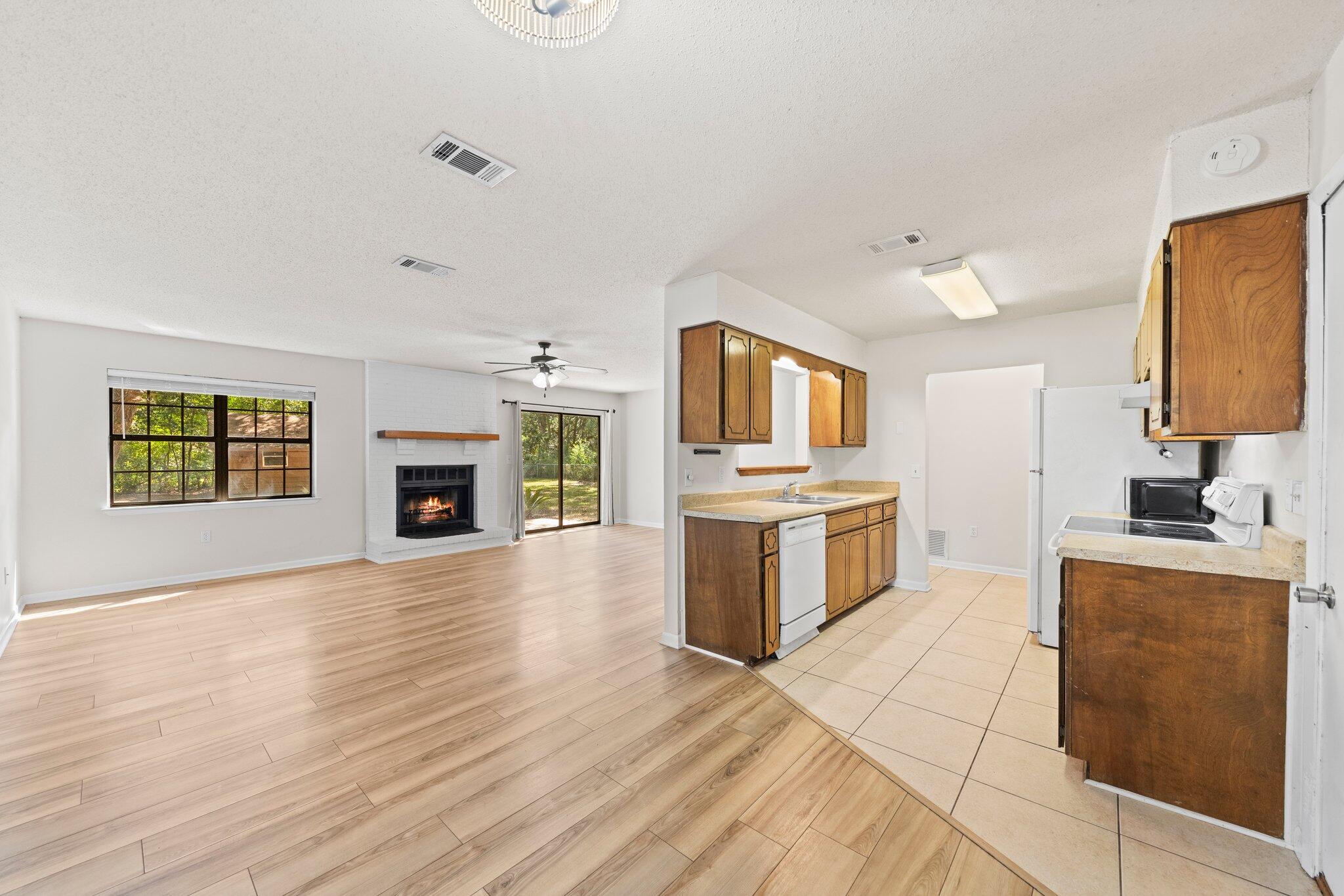 MINGER S/D - Residential Lease