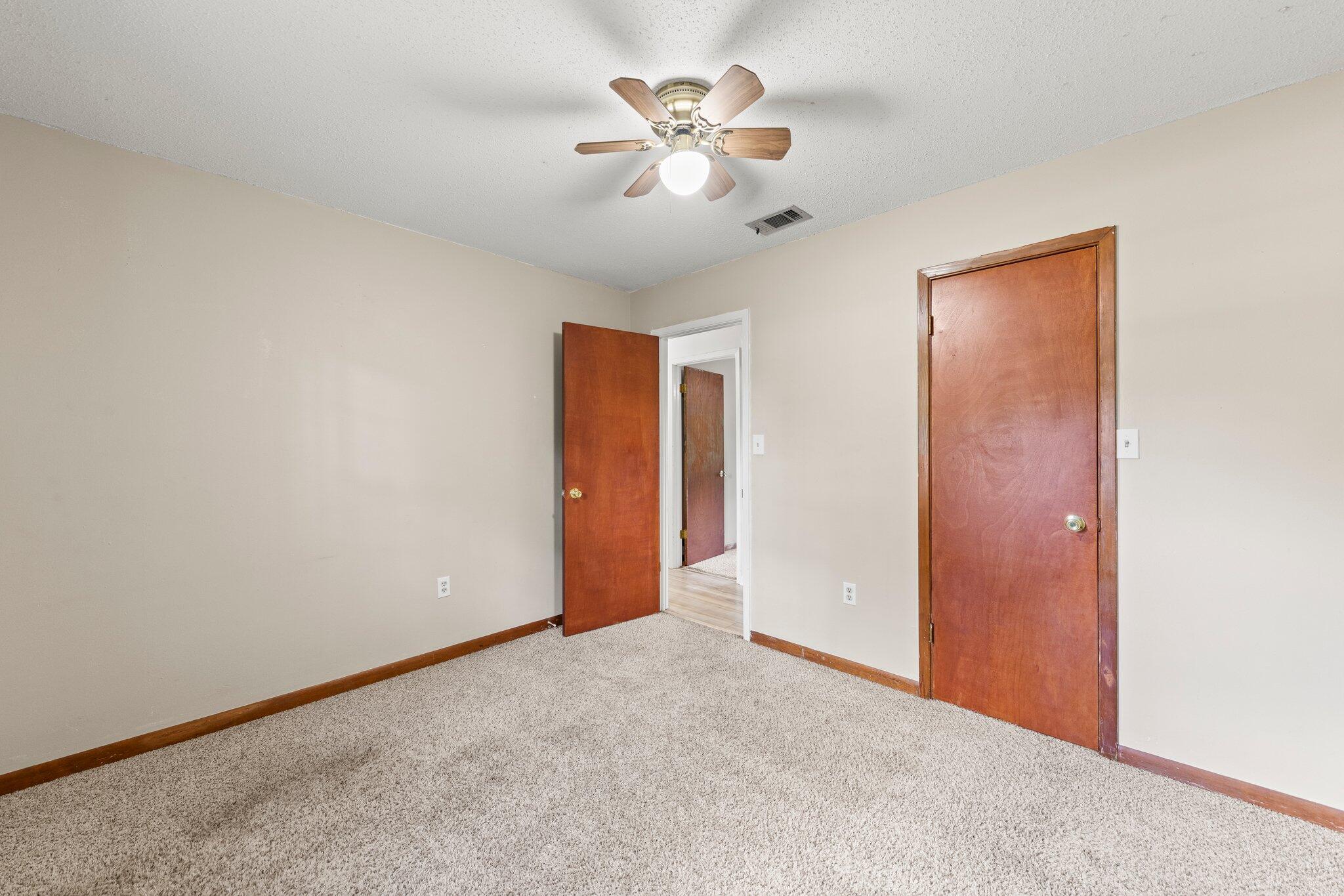 MINGER S/D - Residential Lease