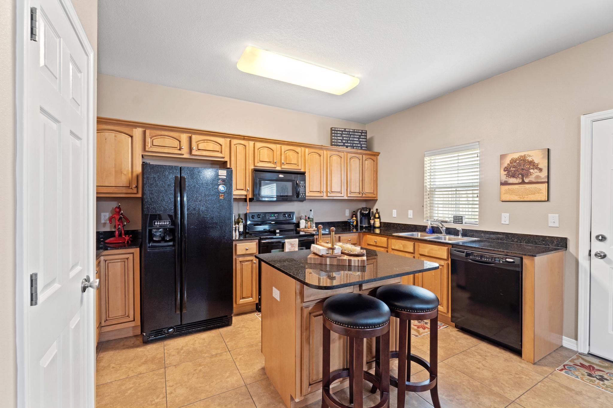 MERIDIAN SQUARE TOWNHOMES - Residential