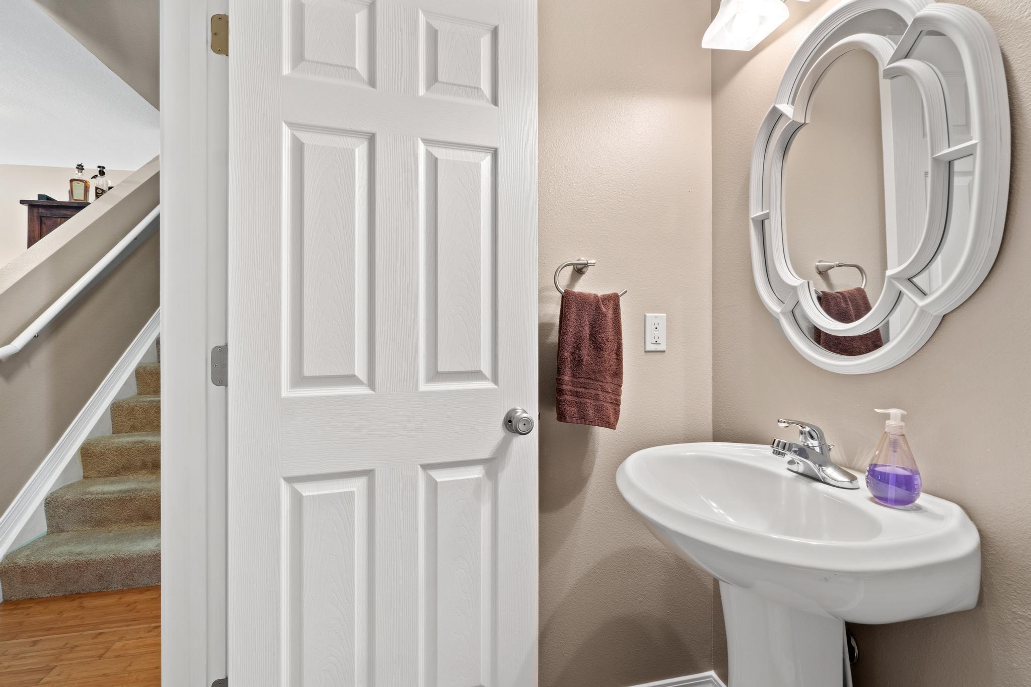 MERIDIAN SQUARE TOWNHOMES - Residential