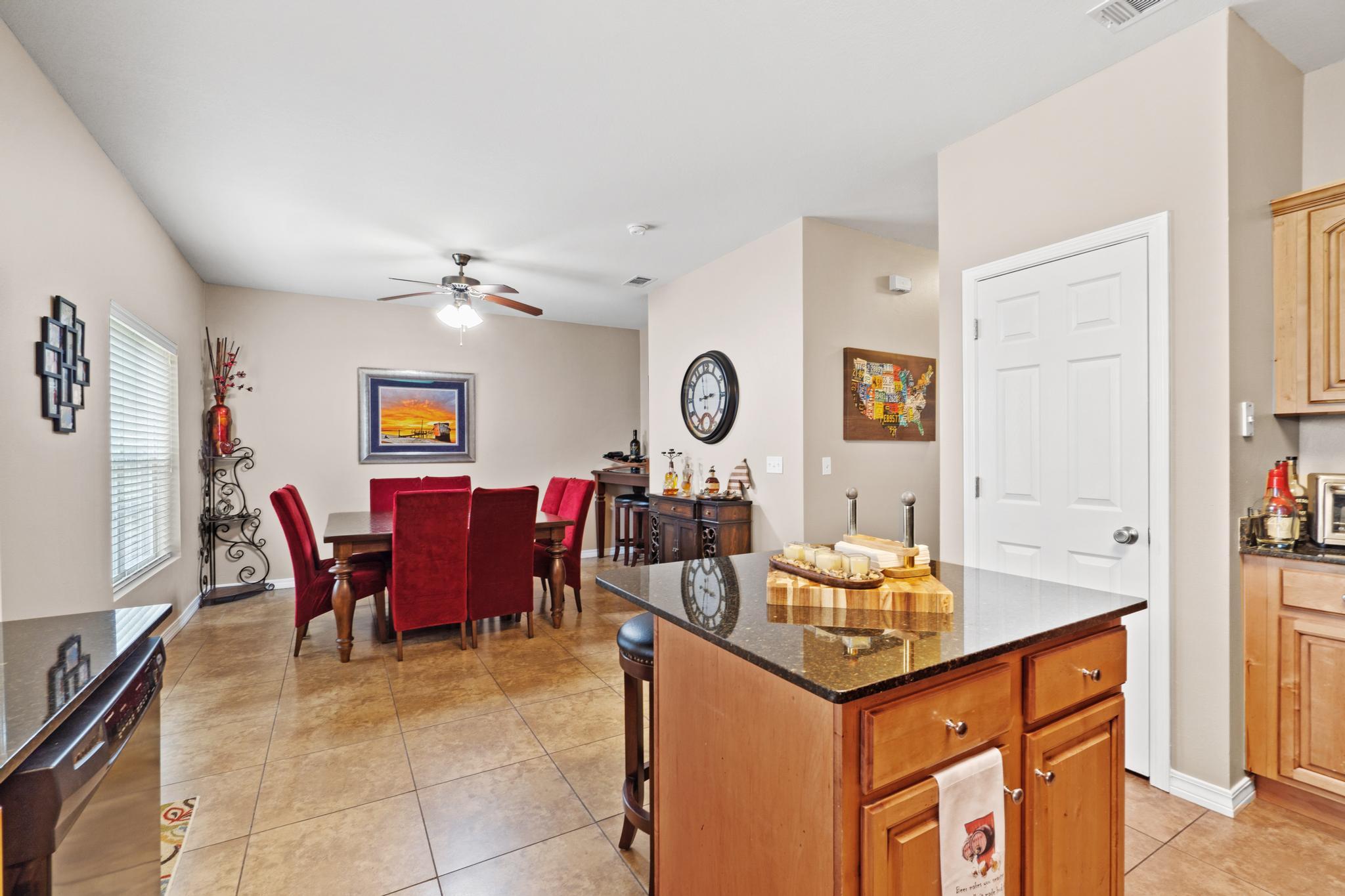 MERIDIAN SQUARE TOWNHOMES - Residential