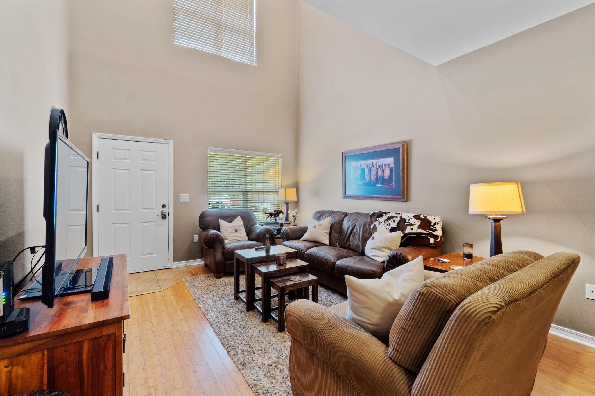 MERIDIAN SQUARE TOWNHOMES - Residential