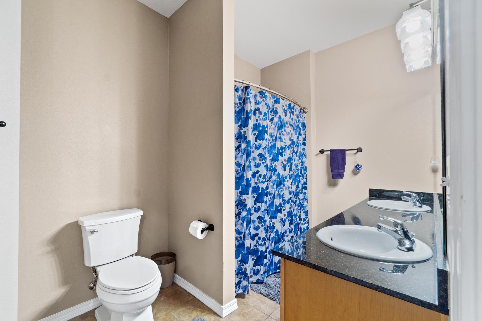 MERIDIAN SQUARE TOWNHOMES - Residential