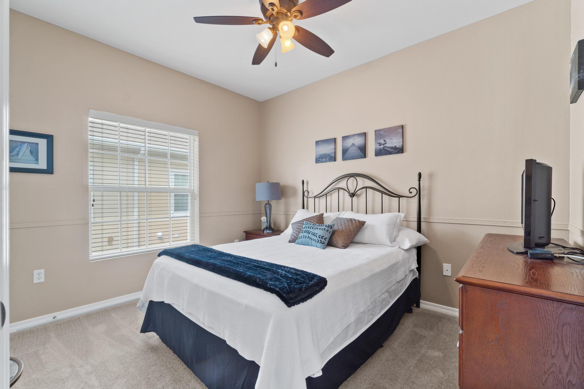 MERIDIAN SQUARE TOWNHOMES - Residential