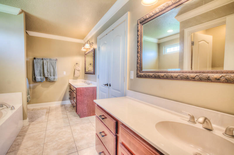 EMERALD LAKES PH 1 - Residential