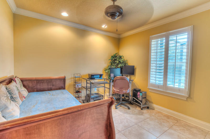 EMERALD LAKES PH 1 - Residential