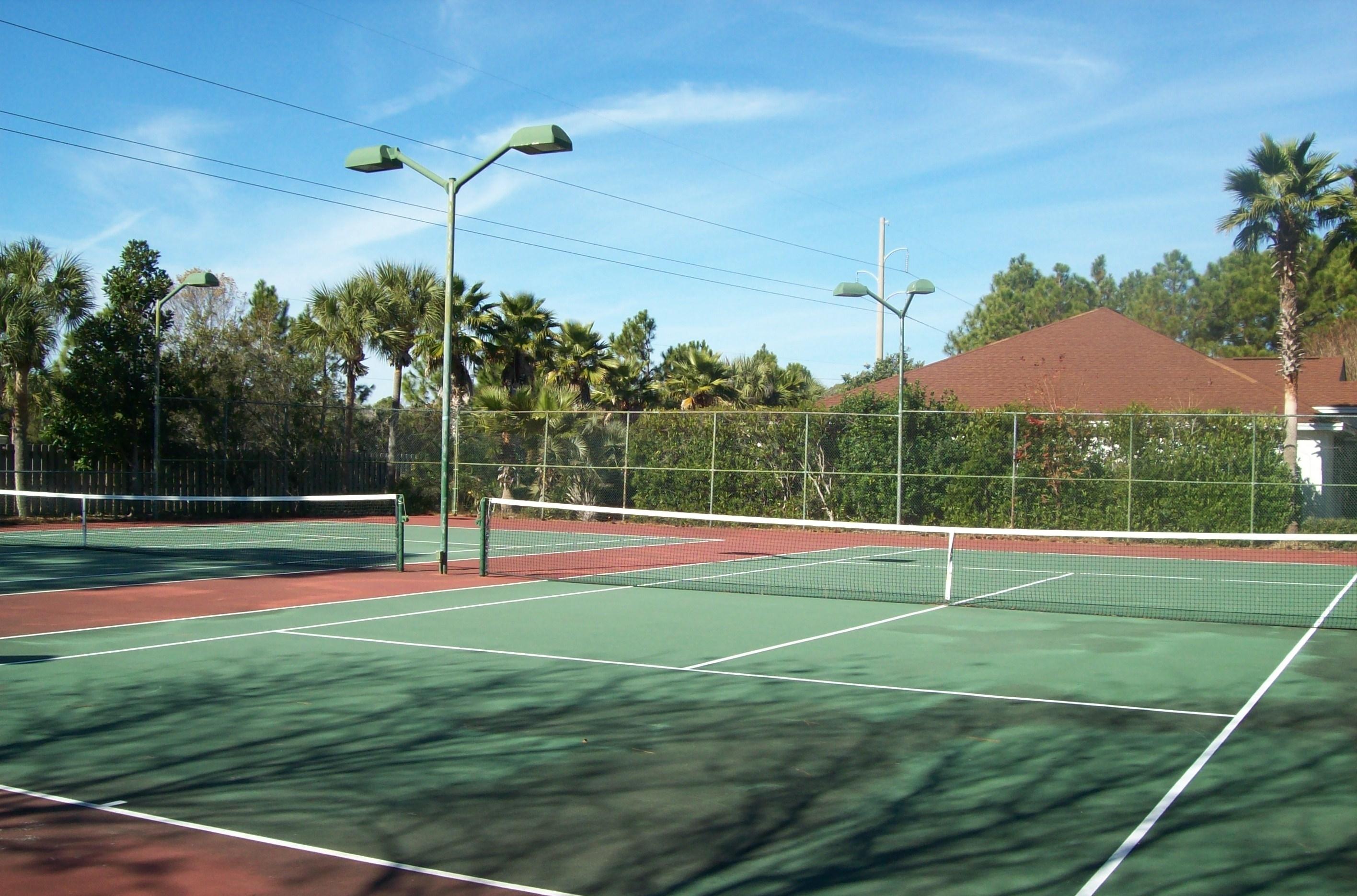 EMERALD LAKES PH 1 - Residential