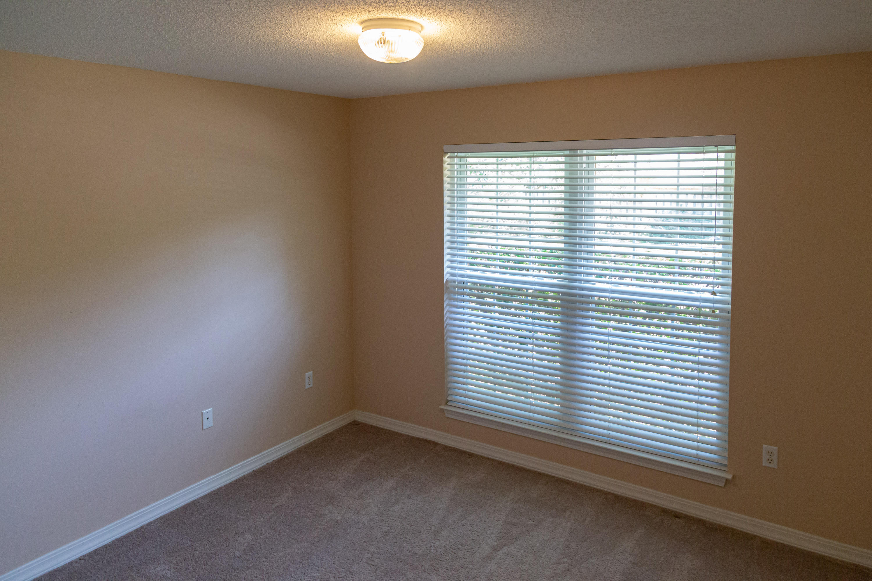 SUNSAIL S/D LOT 35 - Residential