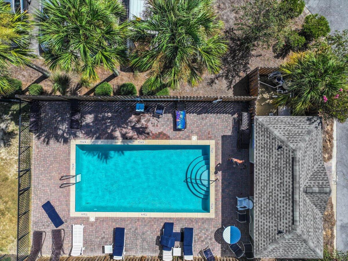 THE PALMS OF FREEPORT - Residential