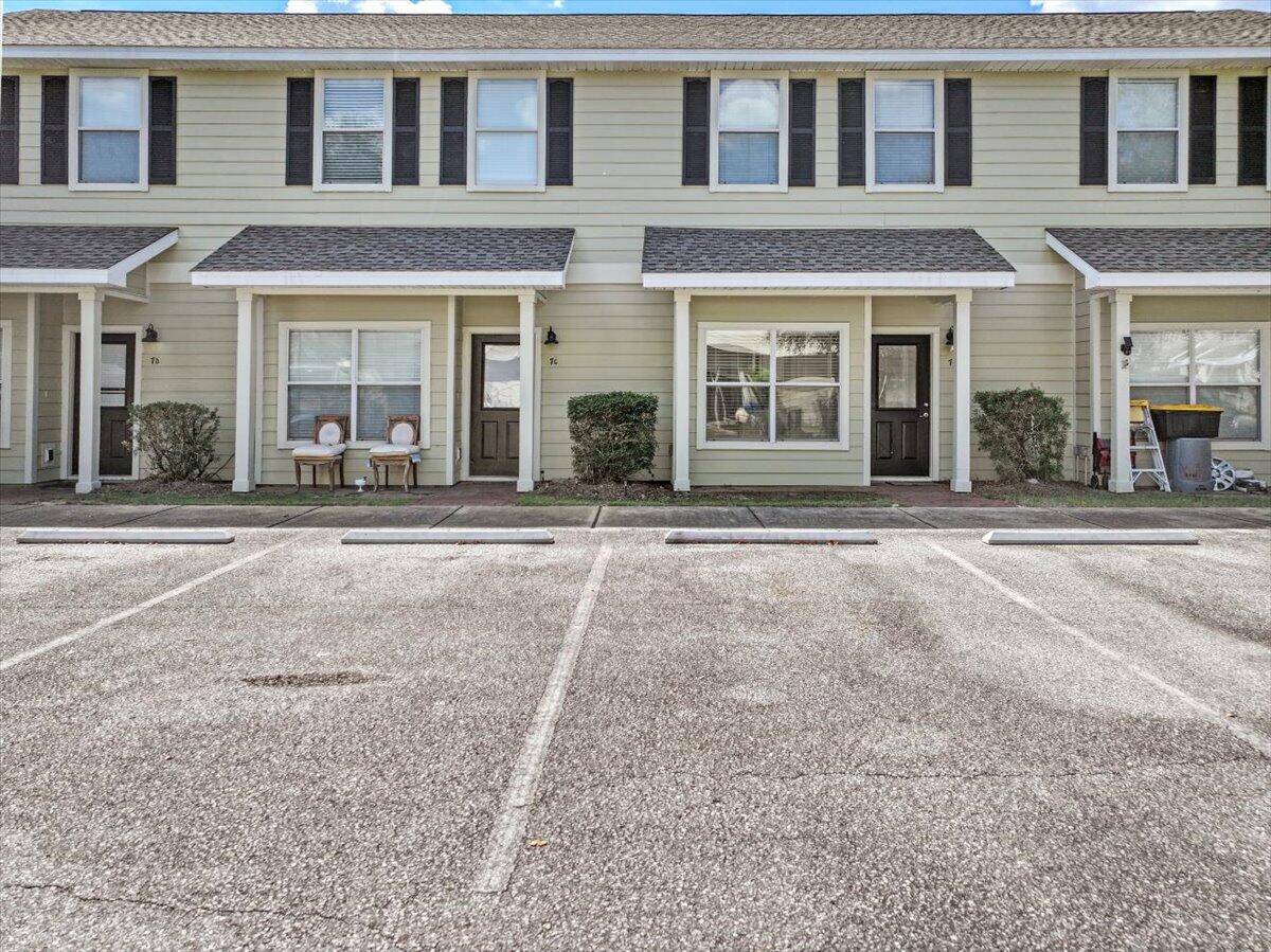 THE PALMS OF FREEPORT - Residential