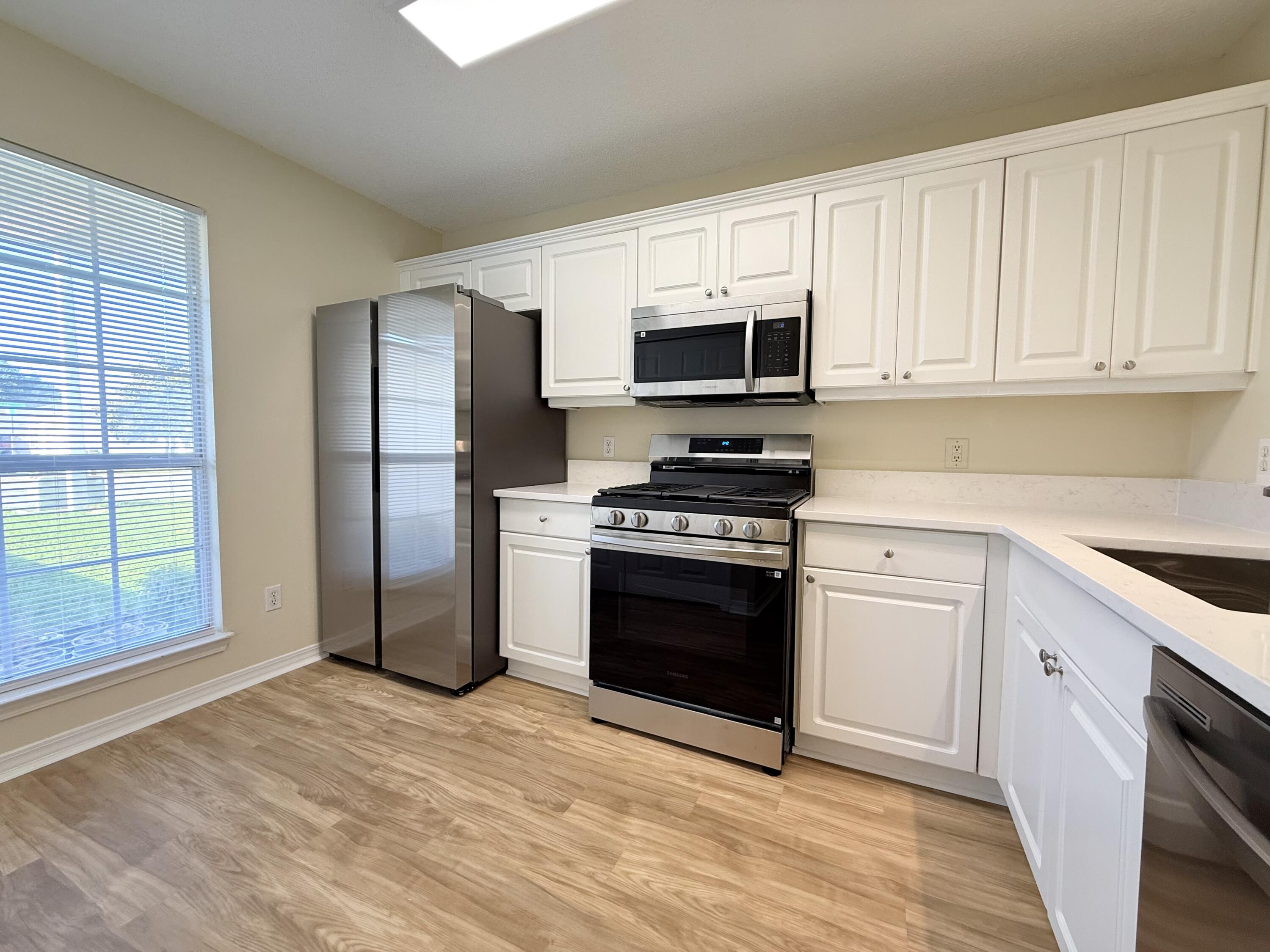 VINEYARD THE - Residential Lease