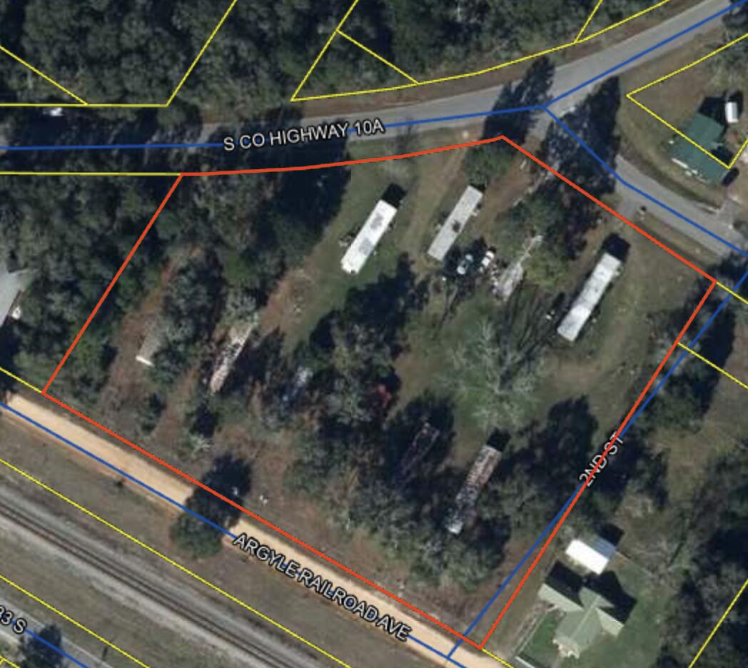 10 unit Mobile Home Park,5 new 3/2 MH , and 3 1/1 rent is $6000 a month, and 3empty mobile home lots valued at $30k each