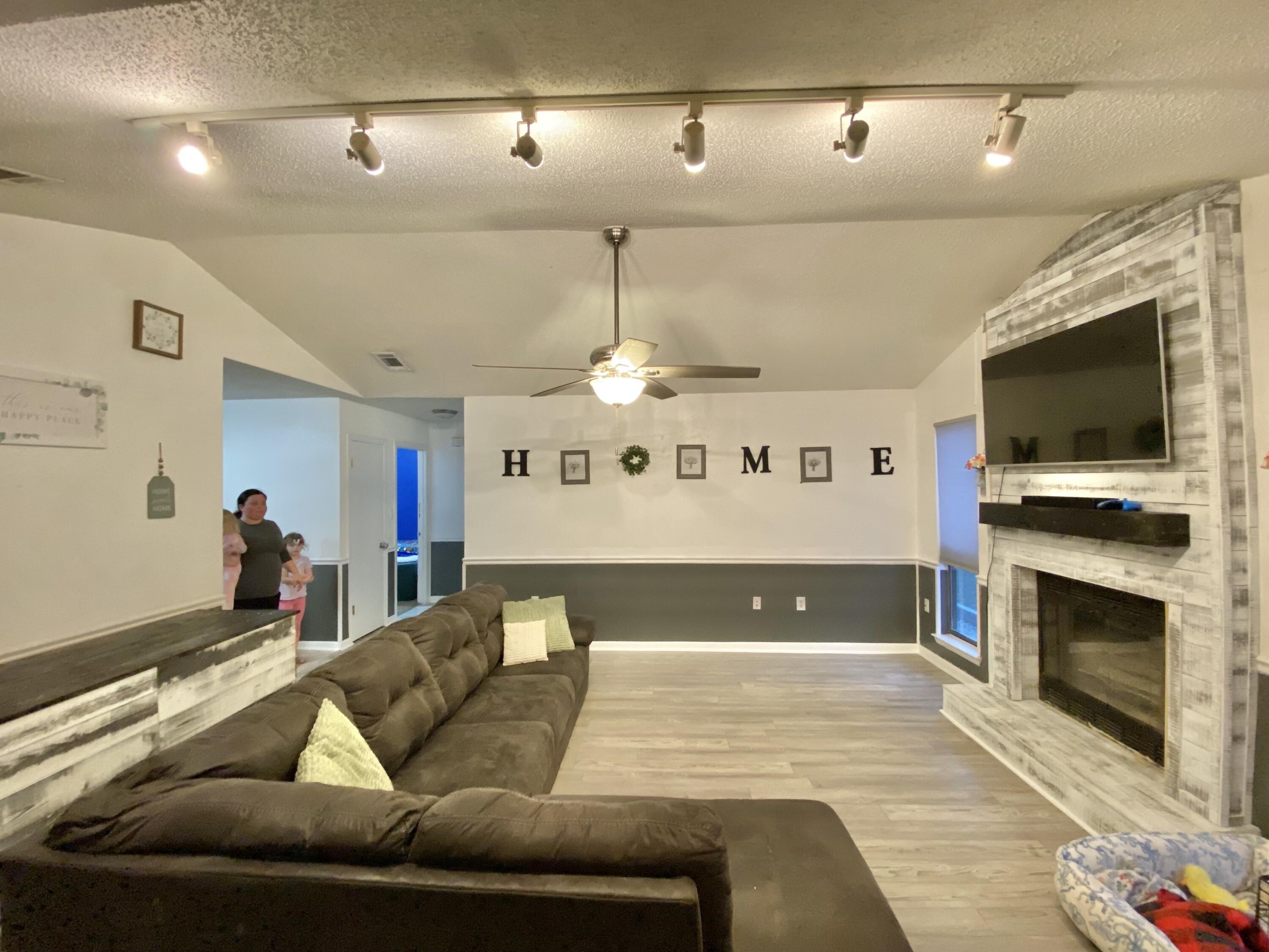 COUNTRY OAKS ESTATES PH 2 - Residential