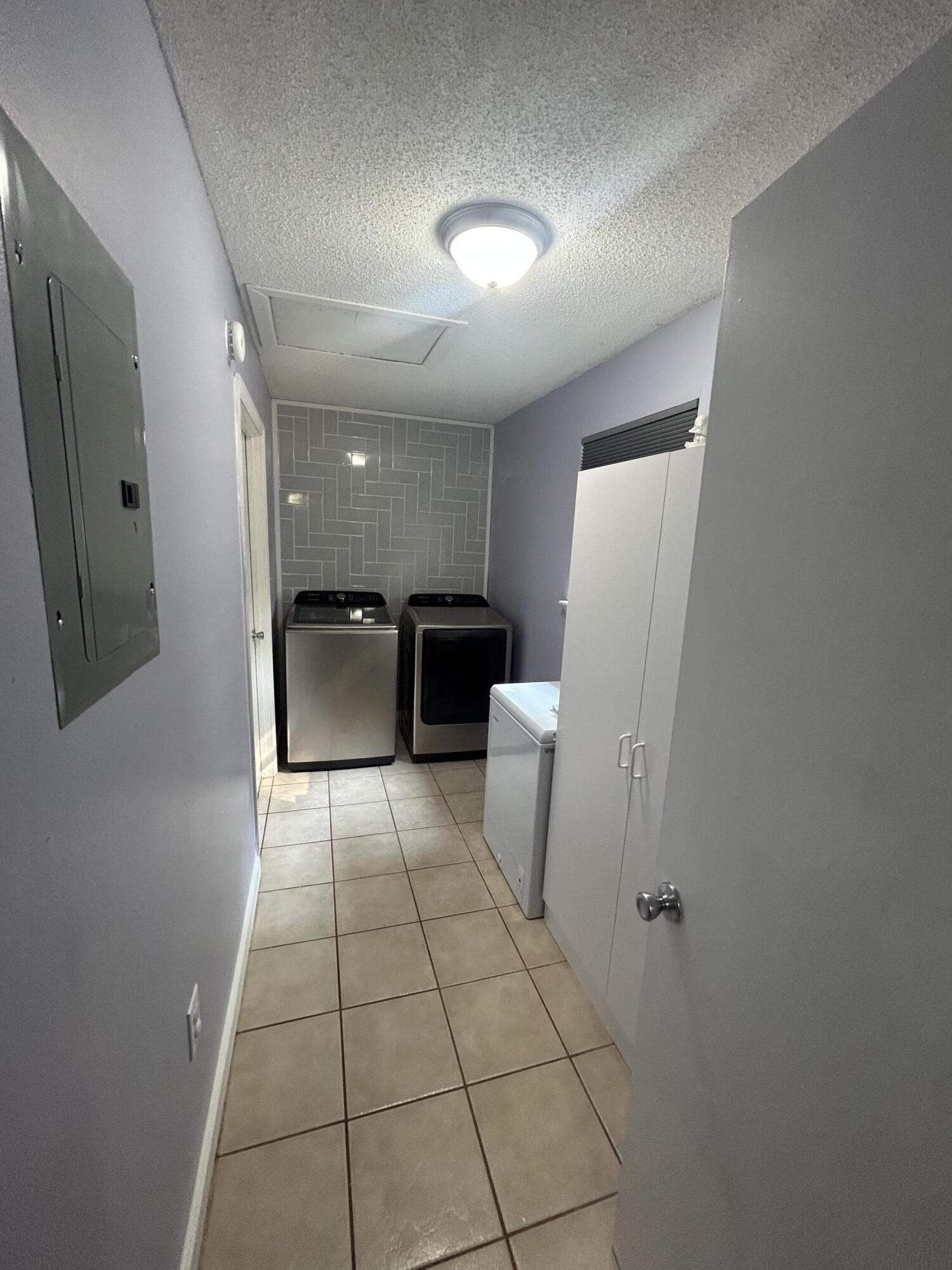 COUNTRY OAKS ESTATES PH 2 - Residential