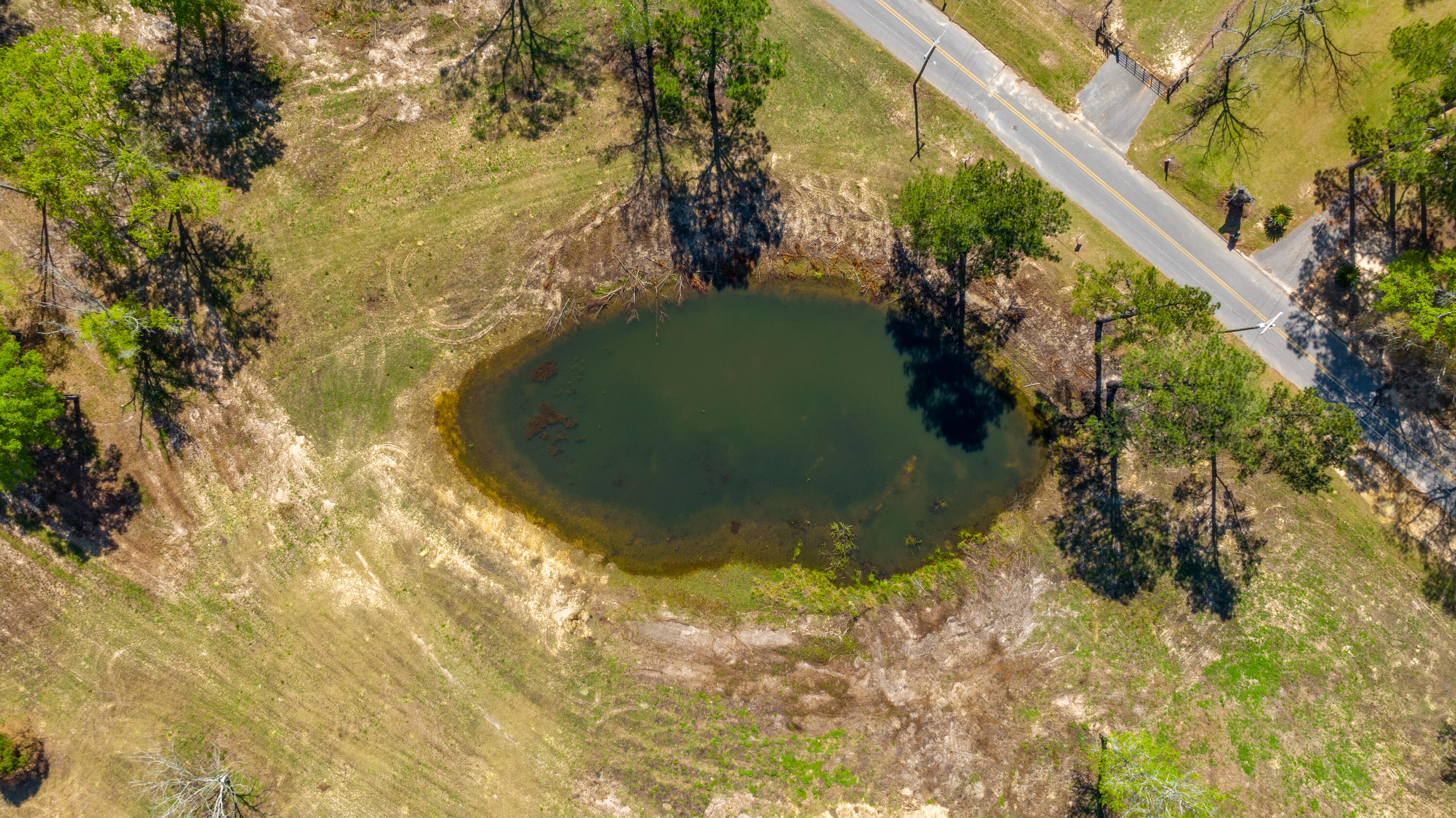 METES & BOUNDS - Land