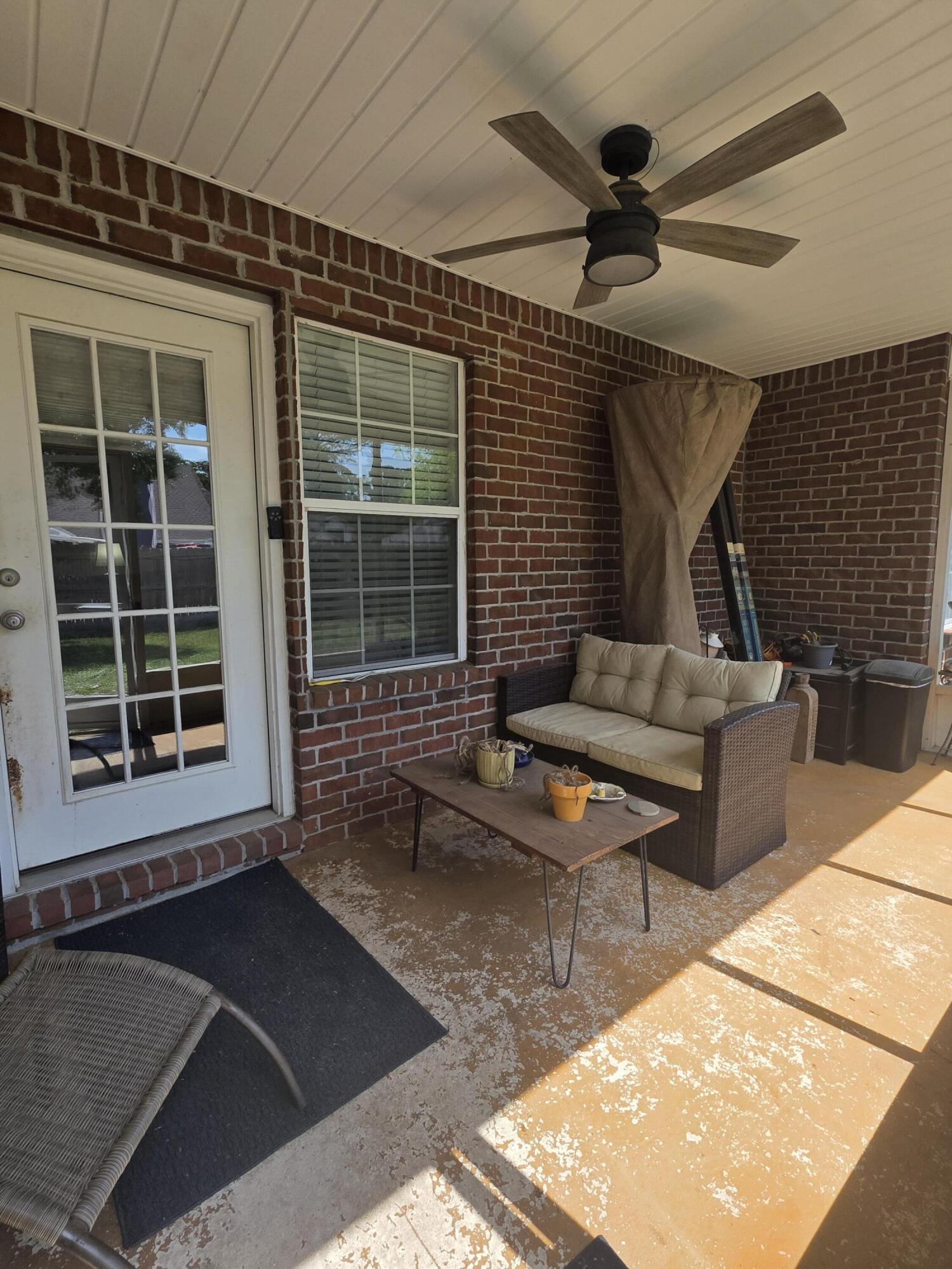GULFVIEW S/D TO MARY ESTHER - Residential