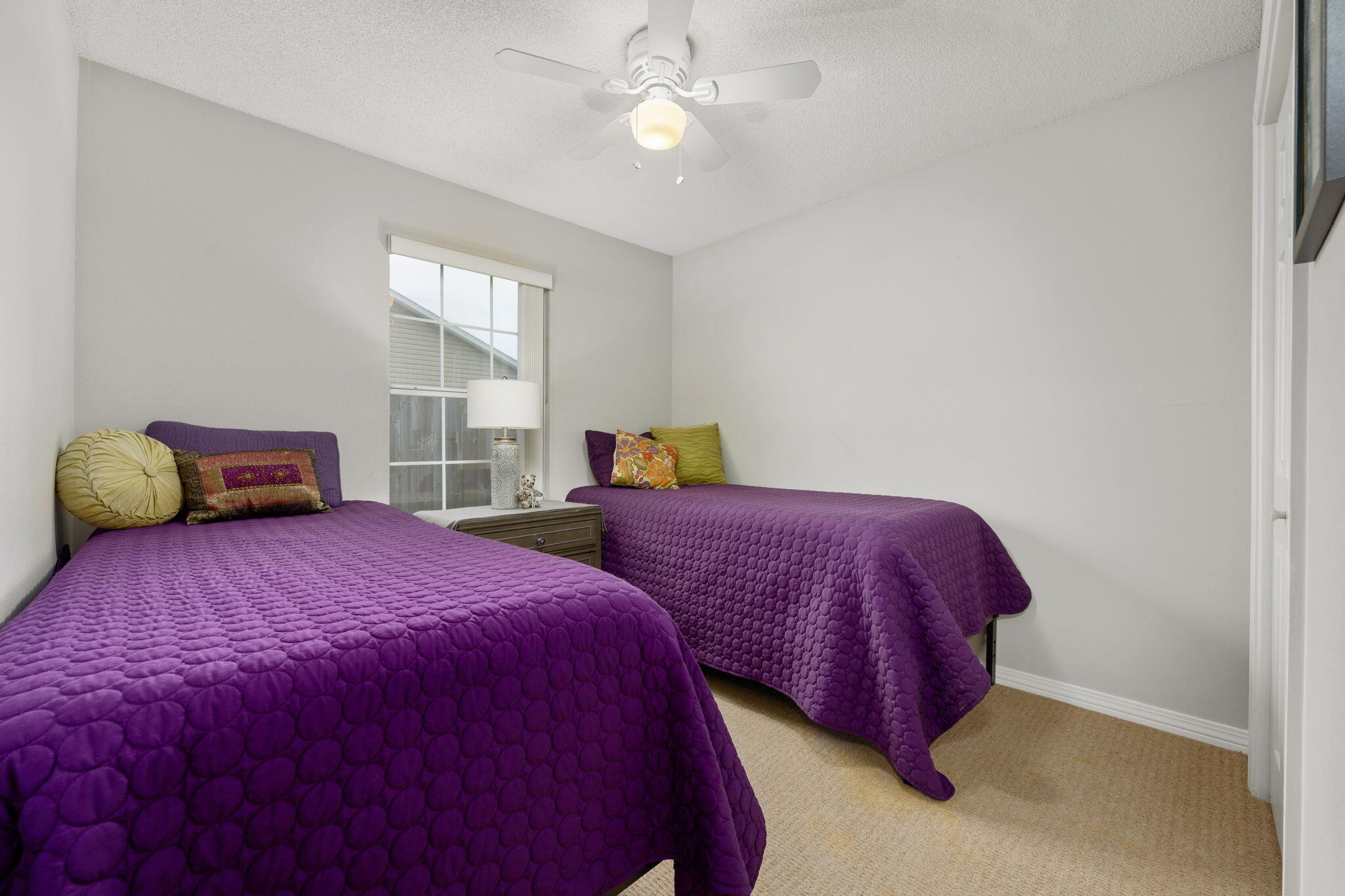 EMERALD SHORES - Residential