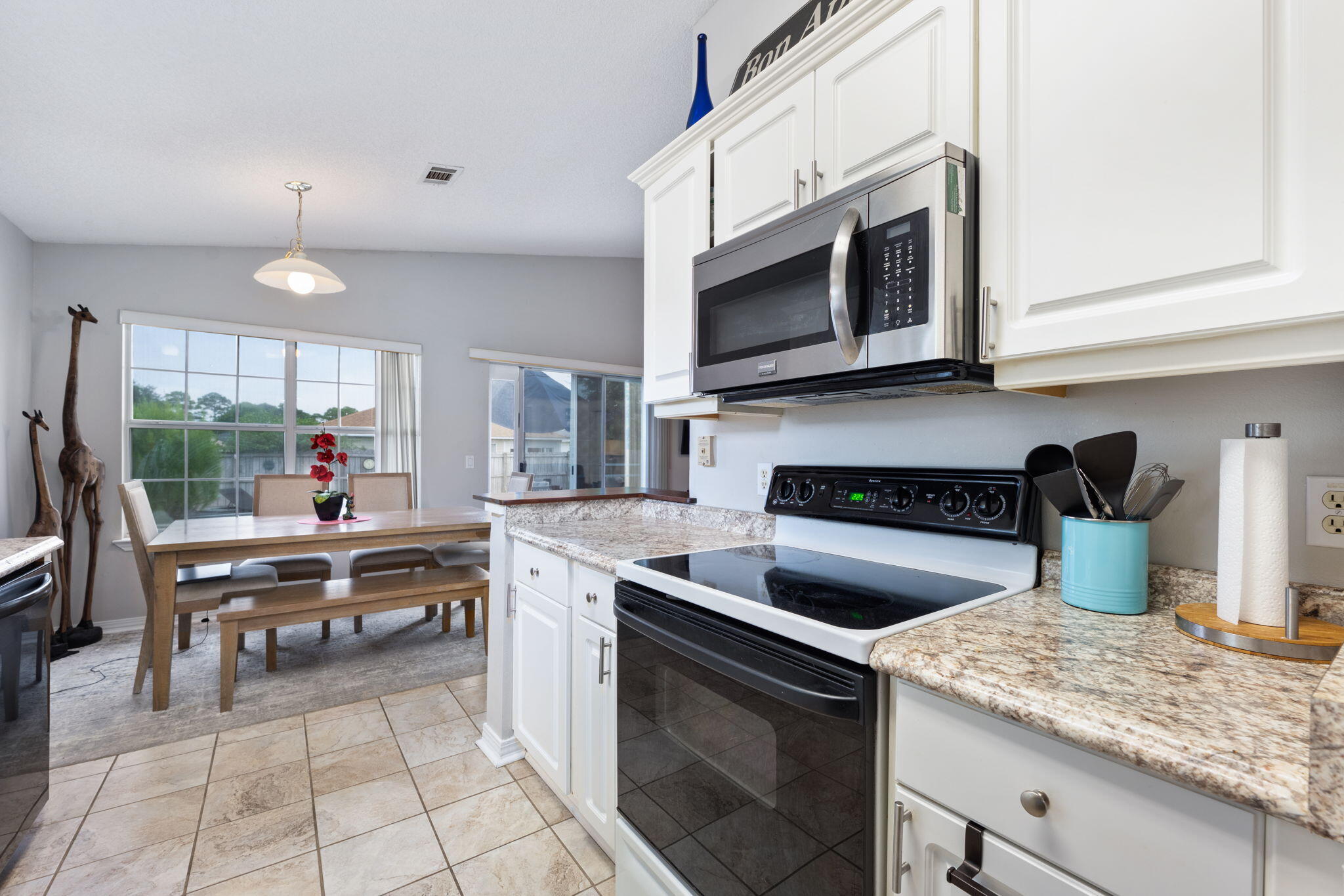 EMERALD SHORES - Residential