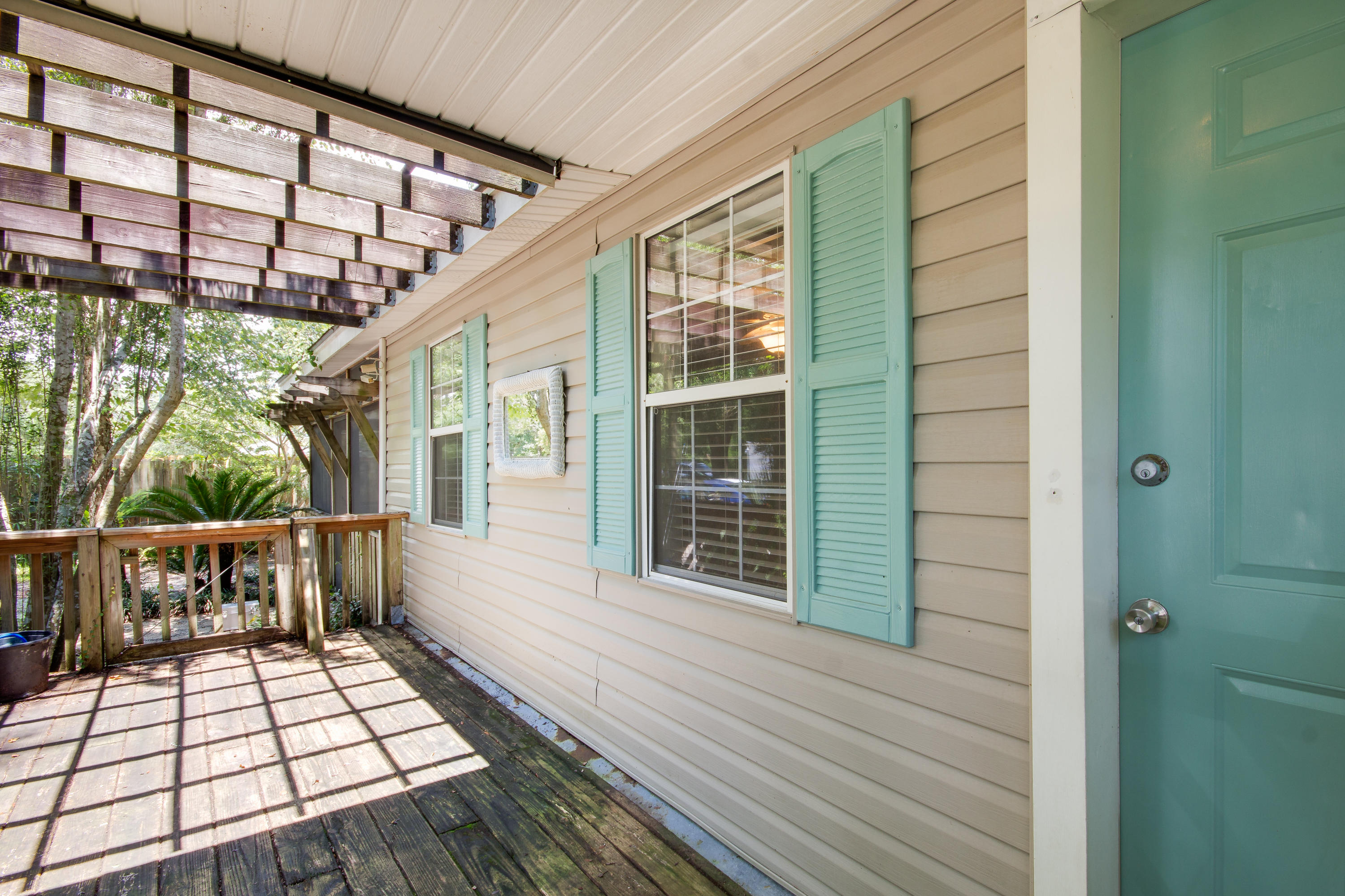 NO RECORDED SUBDIVISION - Residential