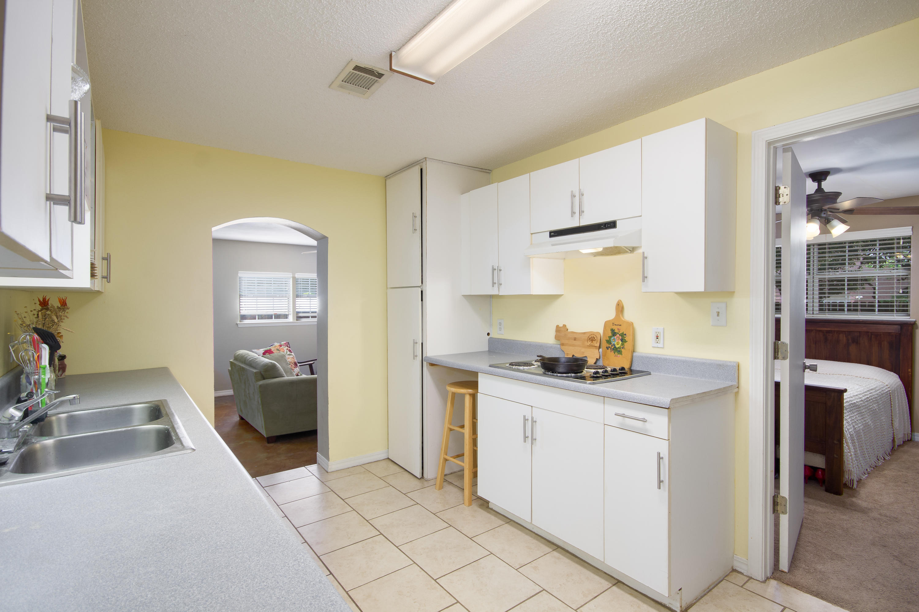 NO RECORDED SUBDIVISION - Residential