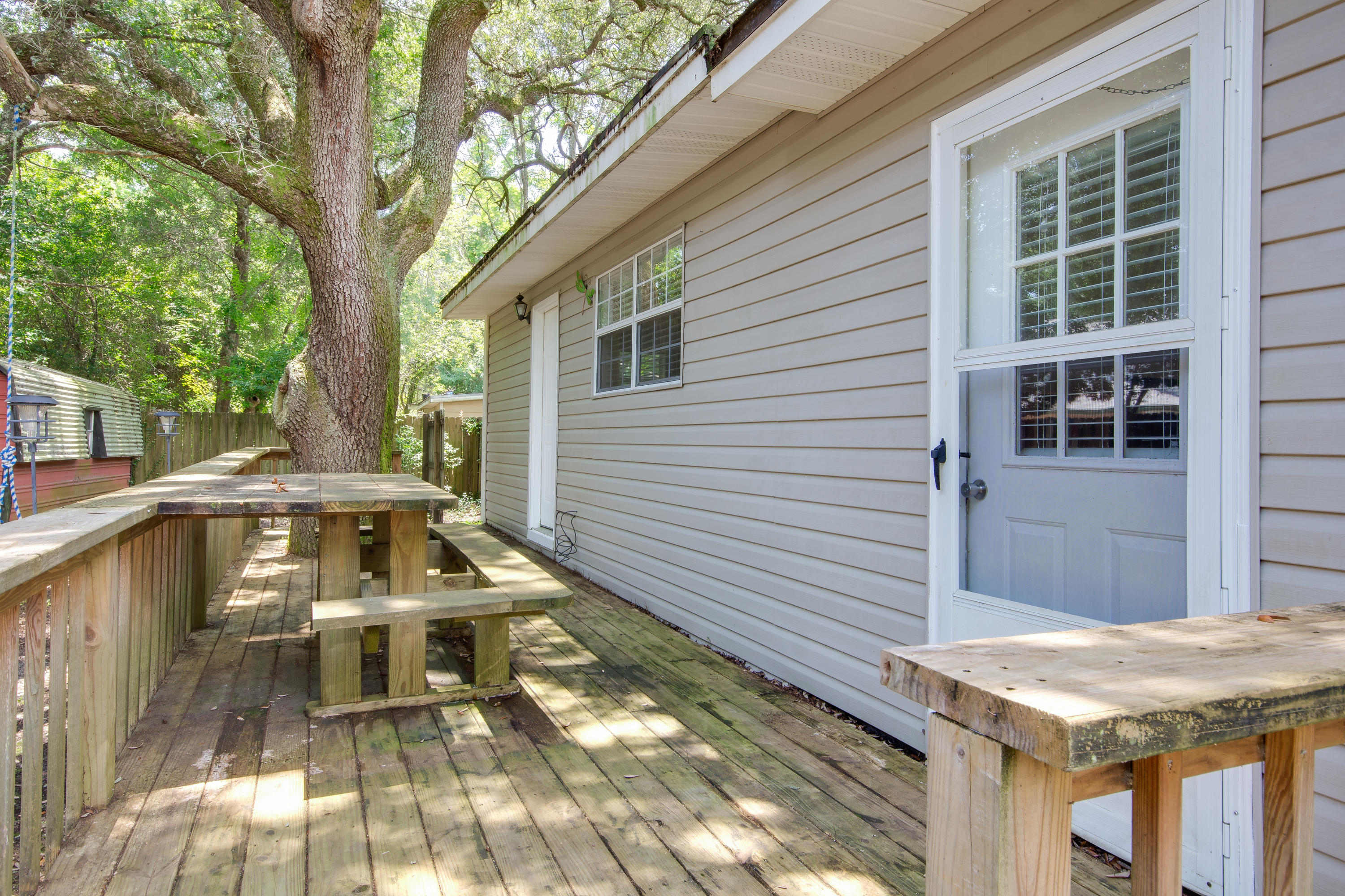 NO RECORDED SUBDIVISION - Residential