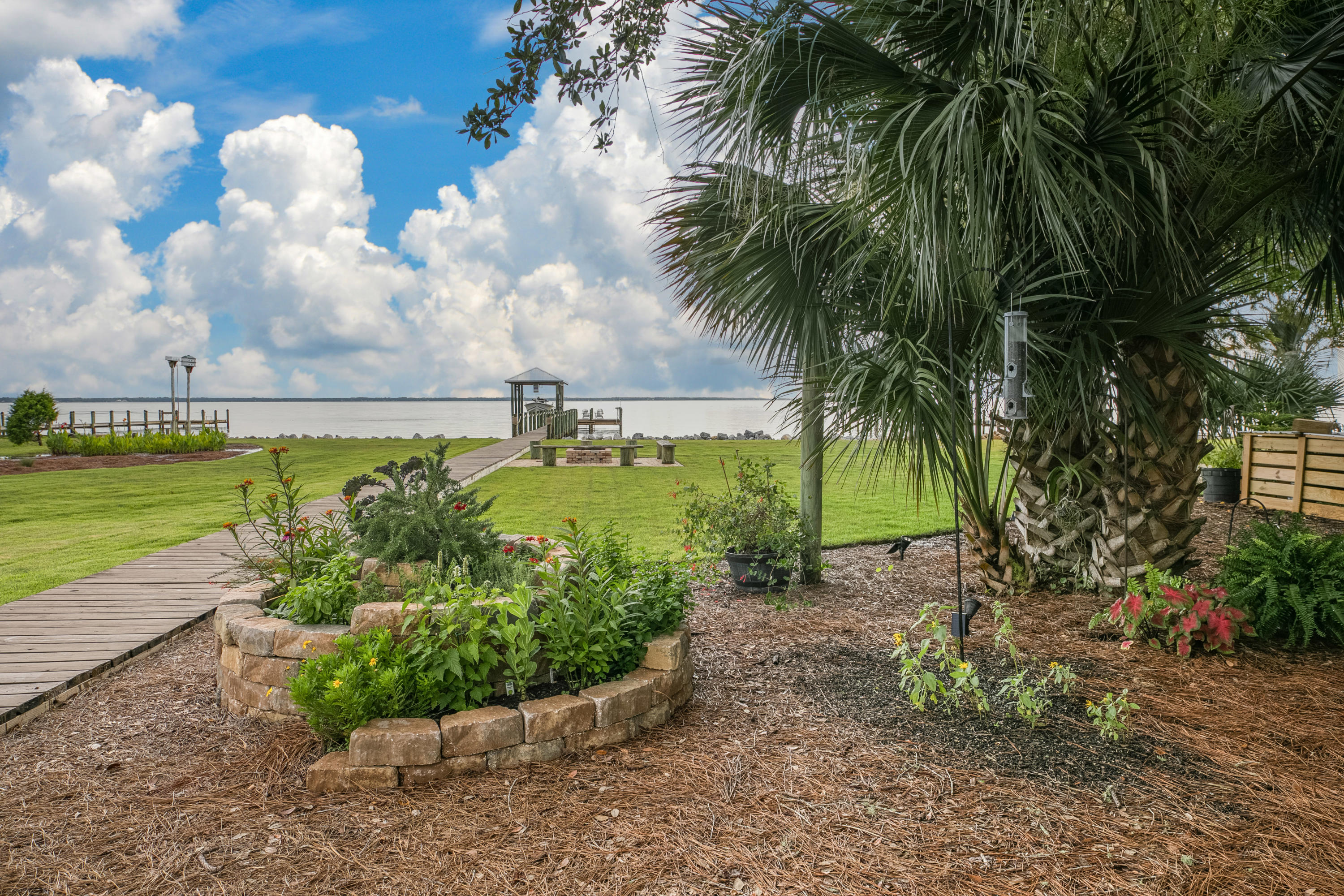 BAY GROVE 1ST ADDN - Residential