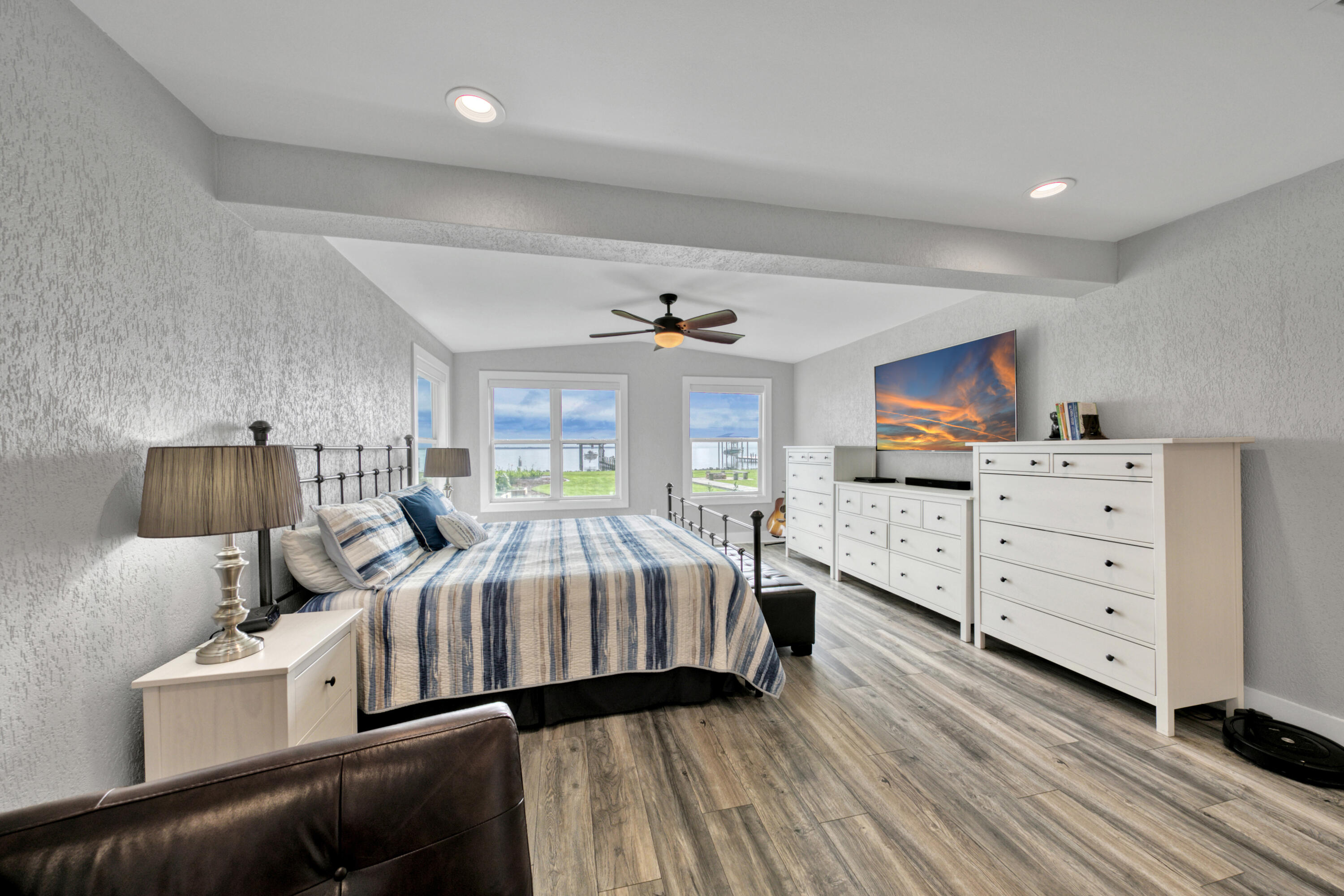 BAY GROVE 1ST ADDN - Residential