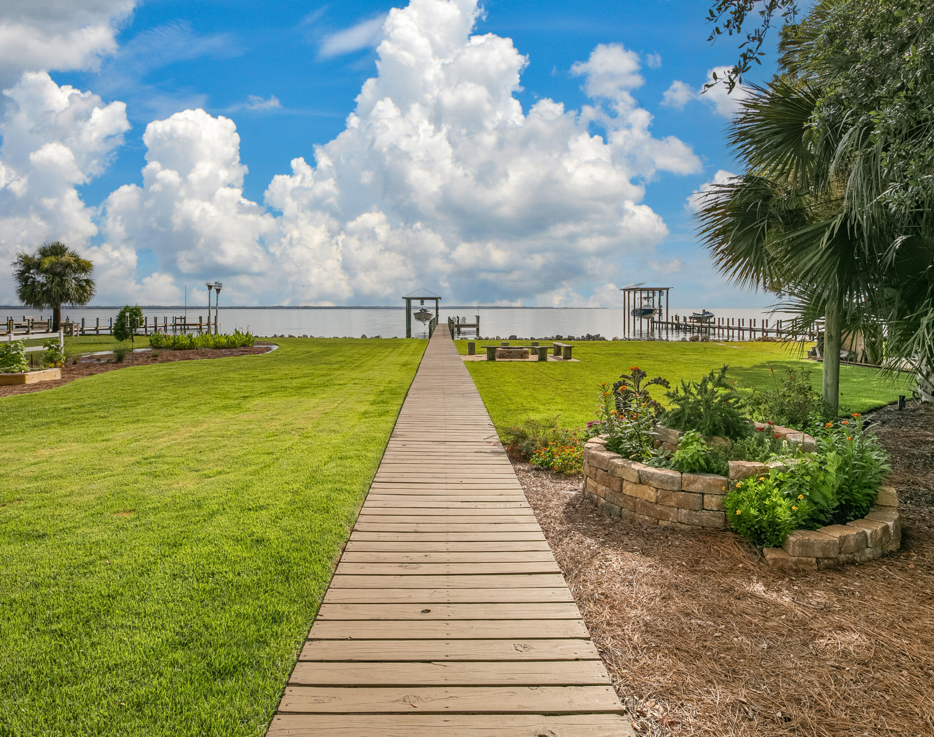 BAY GROVE 1ST ADDN - Residential